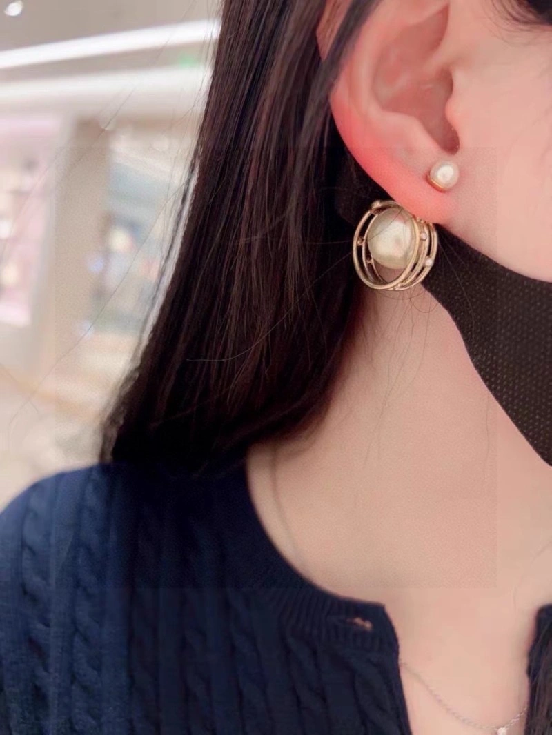 StreetReady Christian Dior Earrings 232602