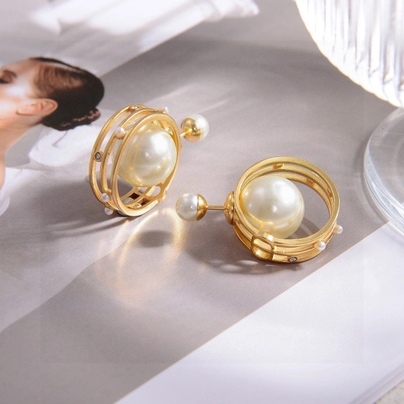 StreetReady Christian Dior Earrings 232602