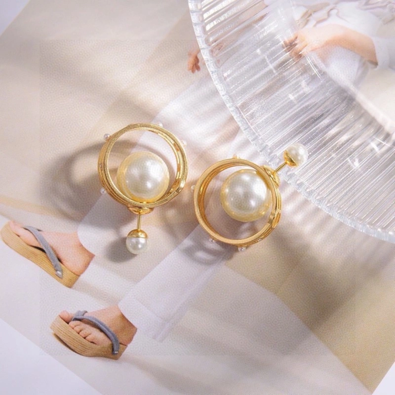 StreetReady Christian Dior Earrings 232602