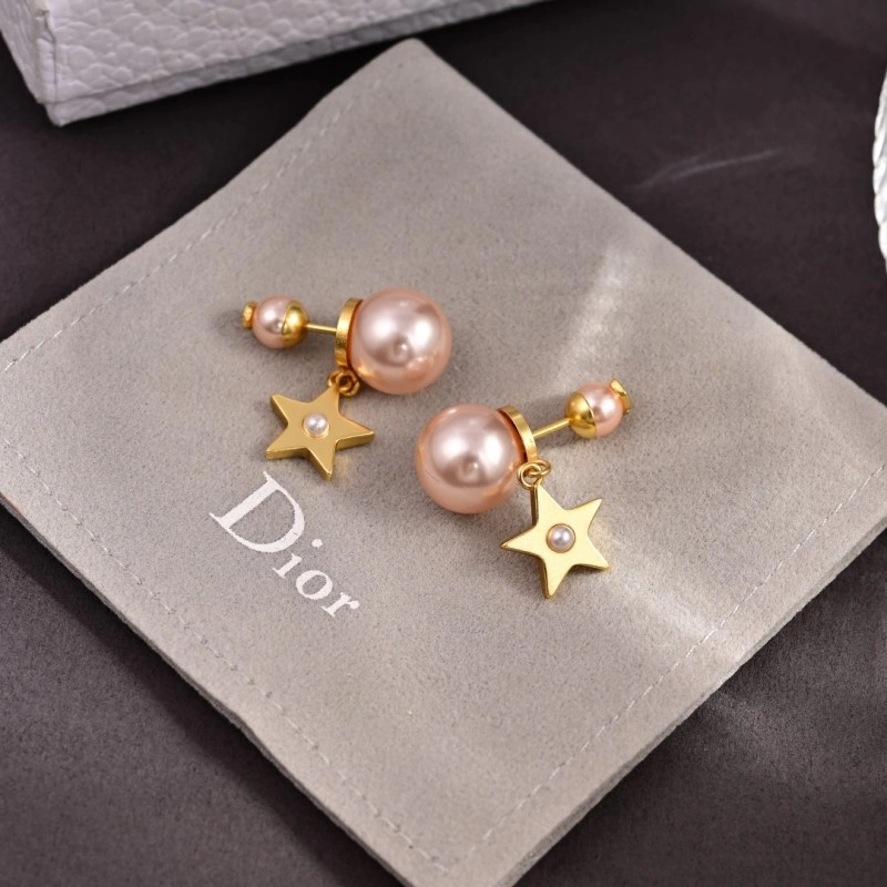 Minimalist Christian Dior Earrings 232592
