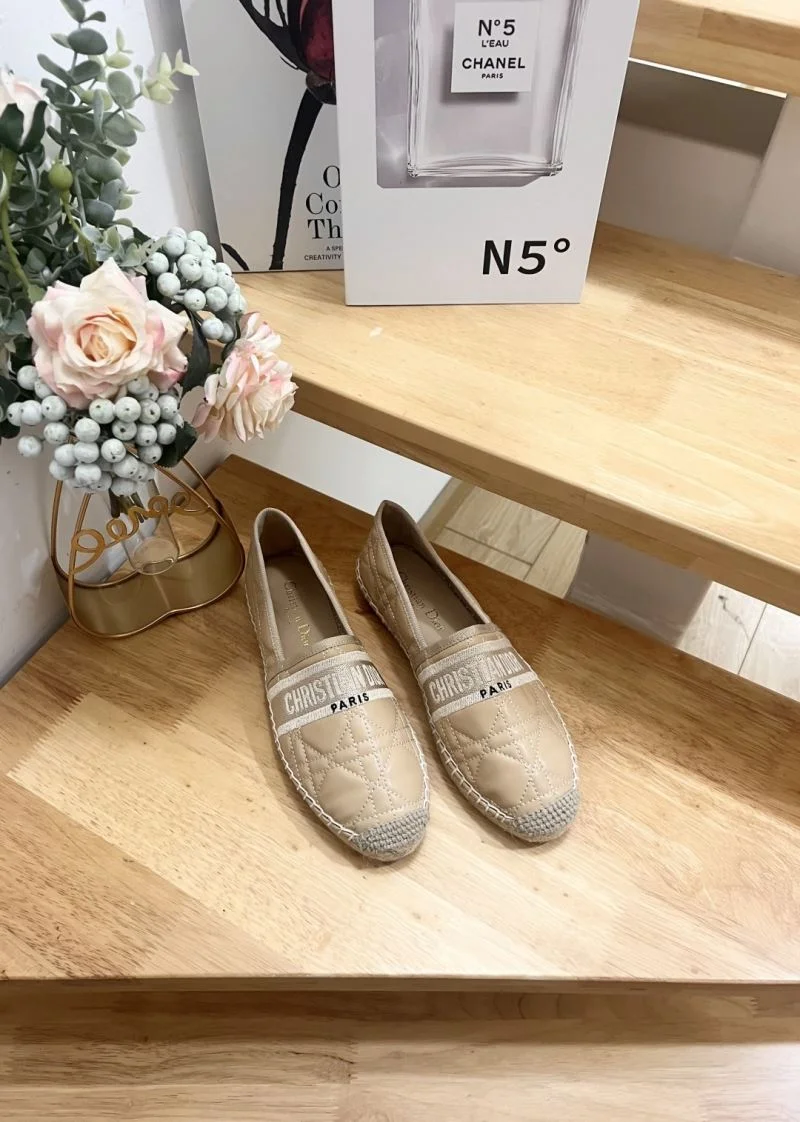 Christian Dior Fishermans Shoes Compact 22082