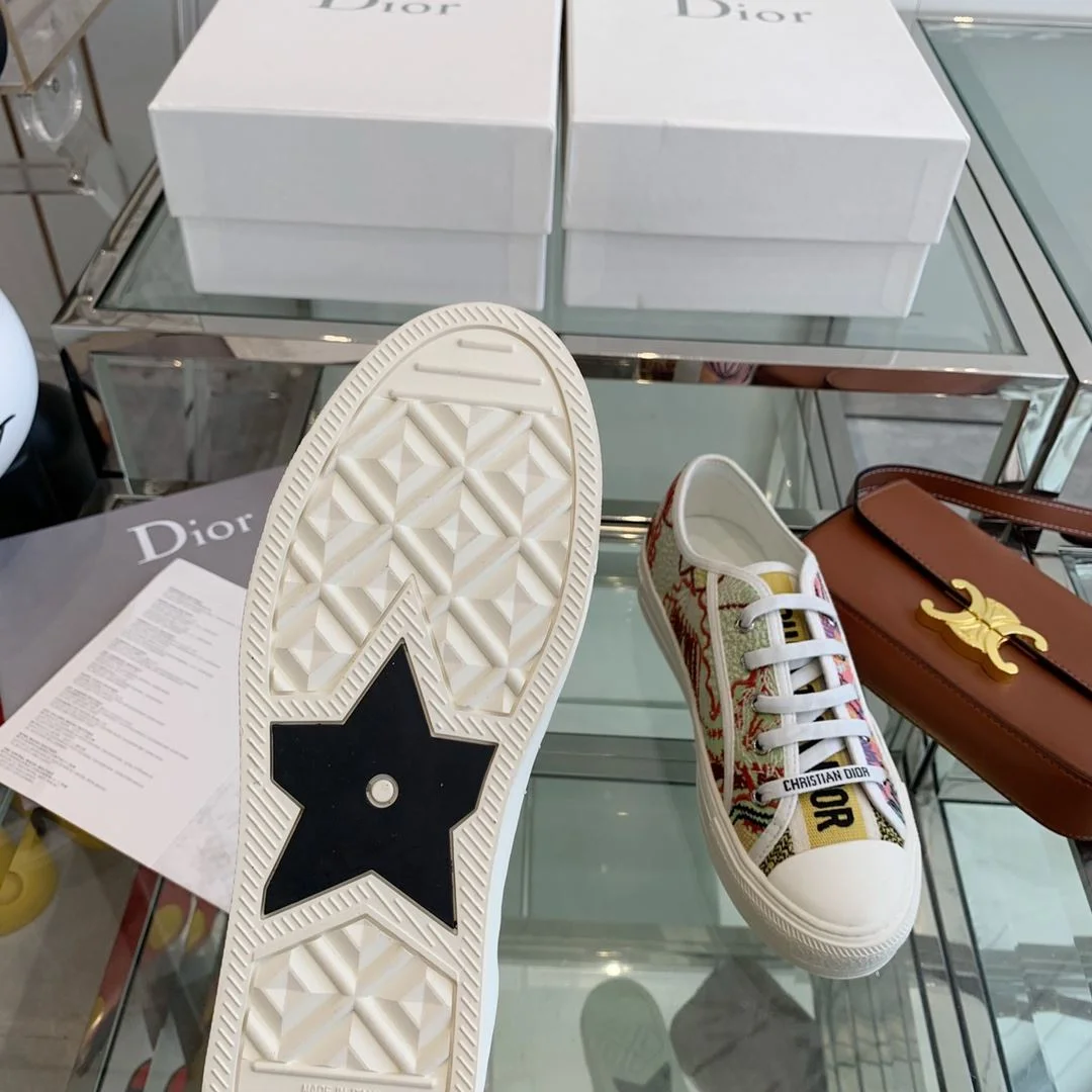 Breathable Christian Dior Flat Shoes 21326