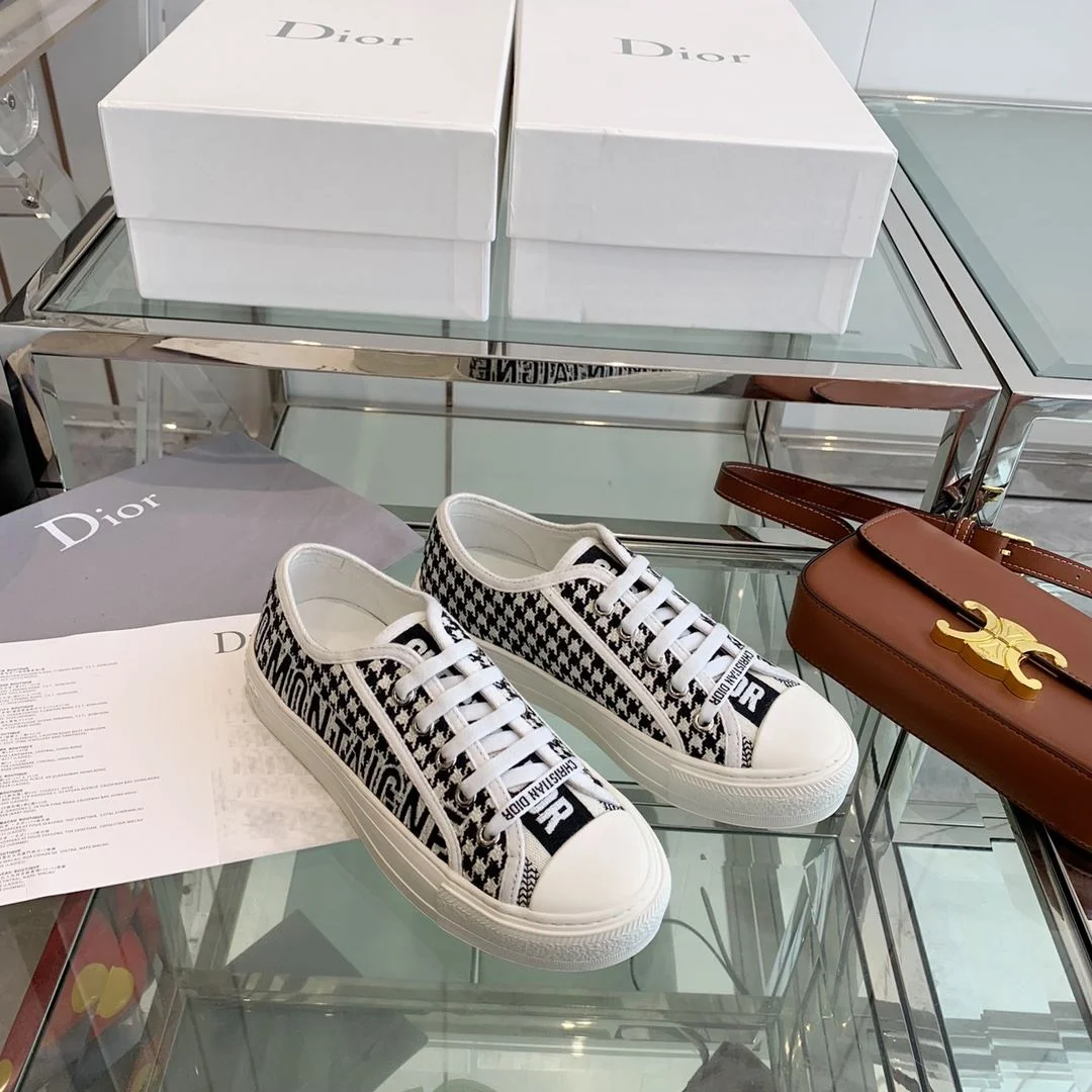 SportInspired Christian Dior Flat Shoes 21301