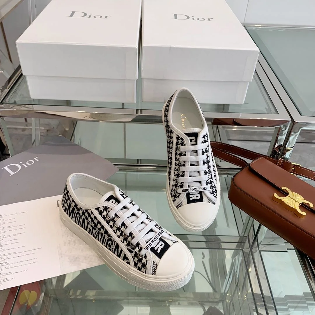 SportInspired Christian Dior Flat Shoes 21301