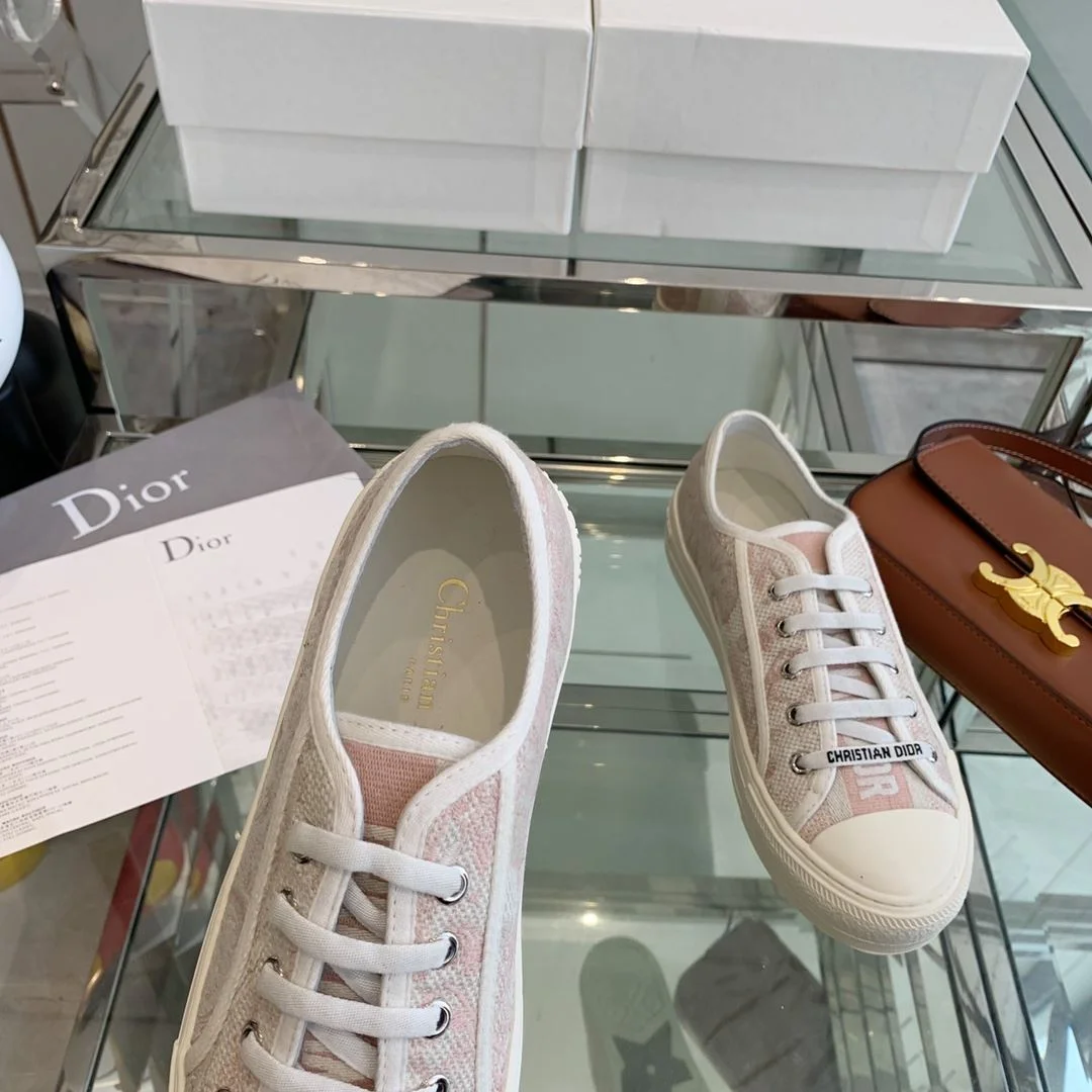 Tailored Christian Dior Flat Shoes 21298