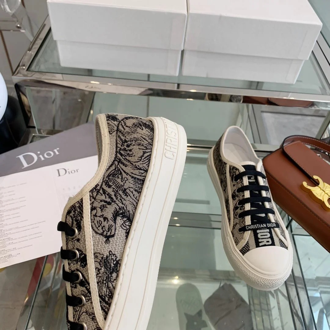 Christian Dior Flat Shoes Premium 21294