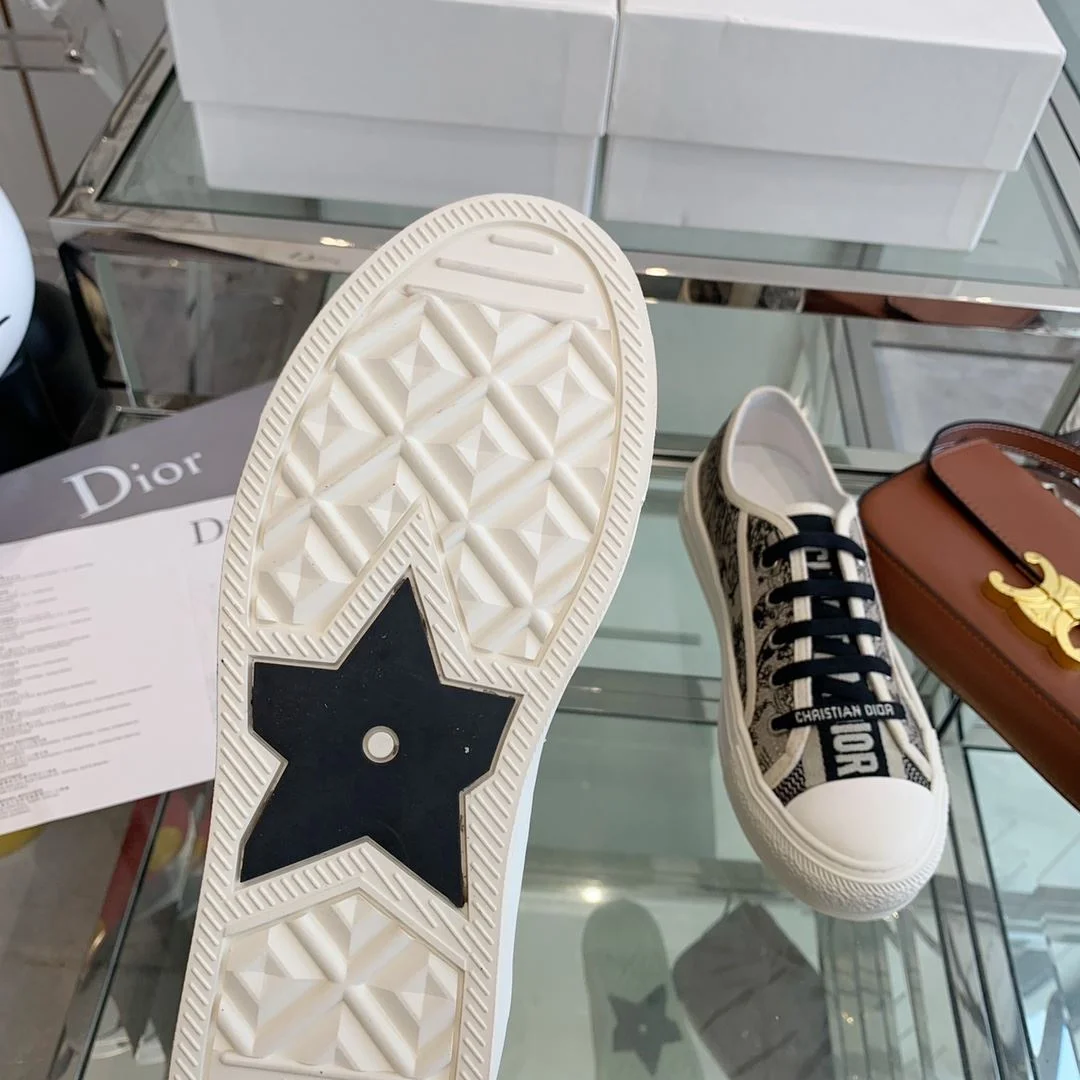 Christian Dior Flat Shoes Premium 21294