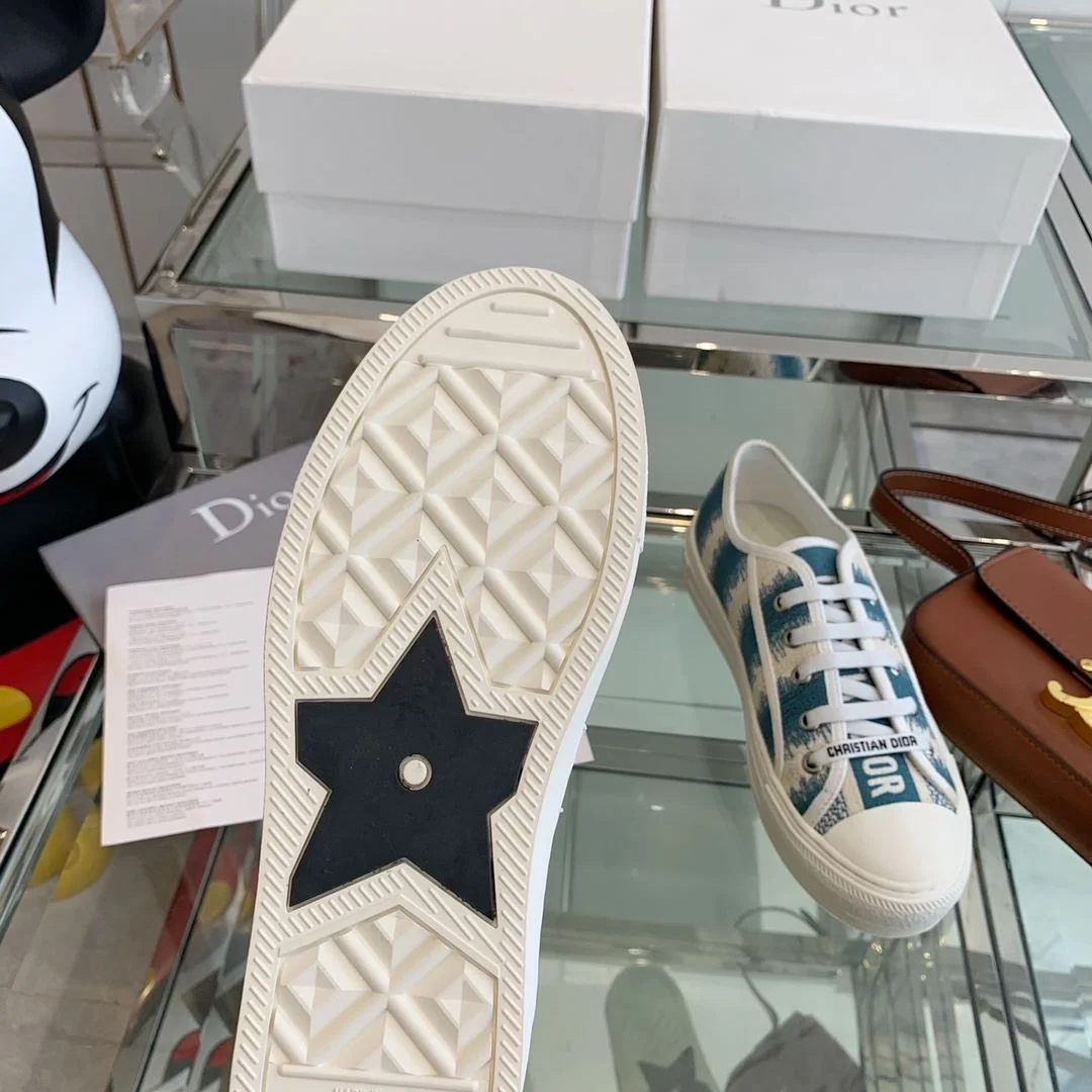 Christian Dior Flat Shoes Trendsetting 21288