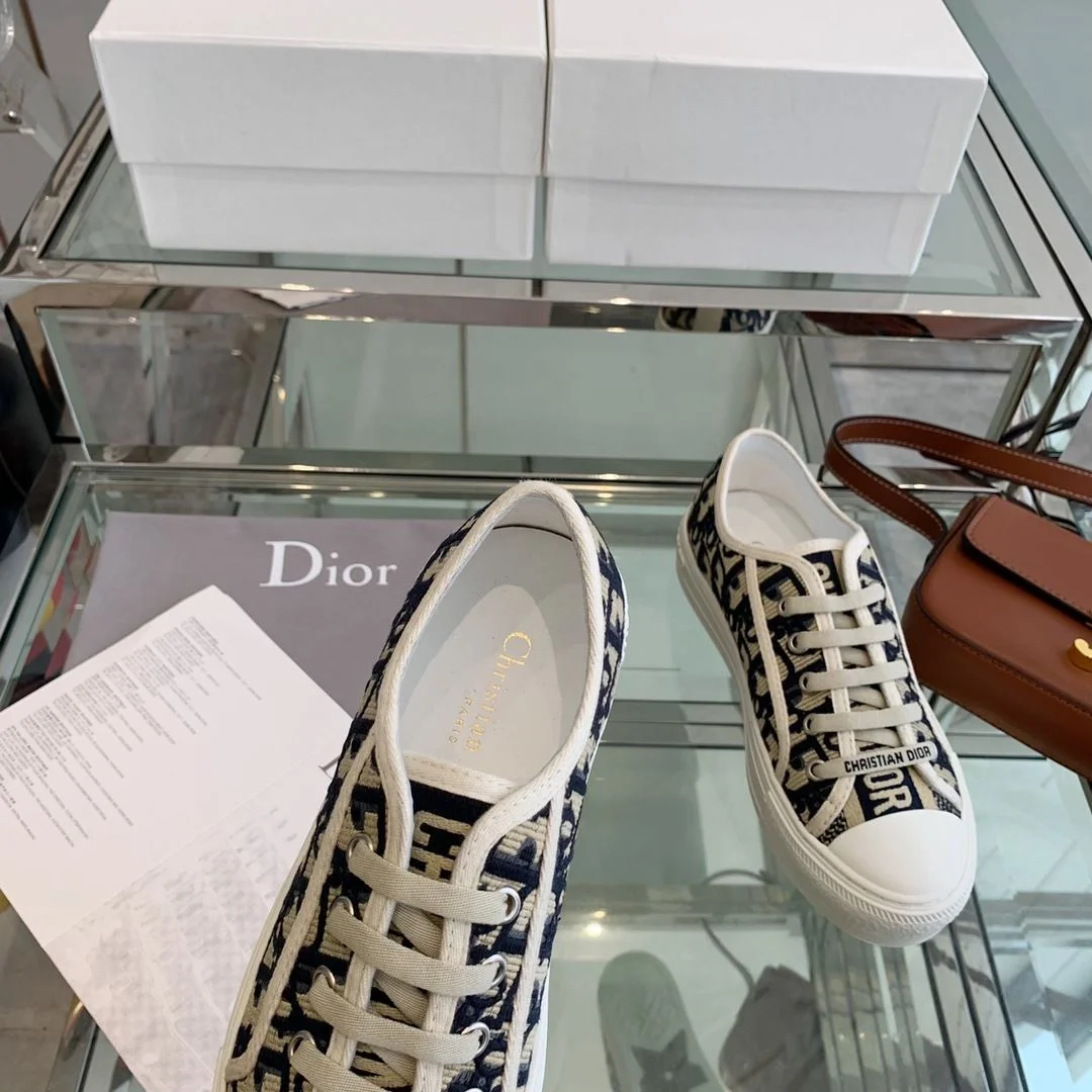 Durable Christian Dior Flat Shoes 21286