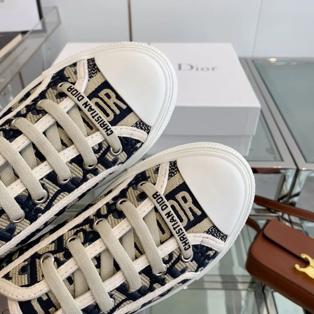 Durable Christian Dior Flat Shoes 21286