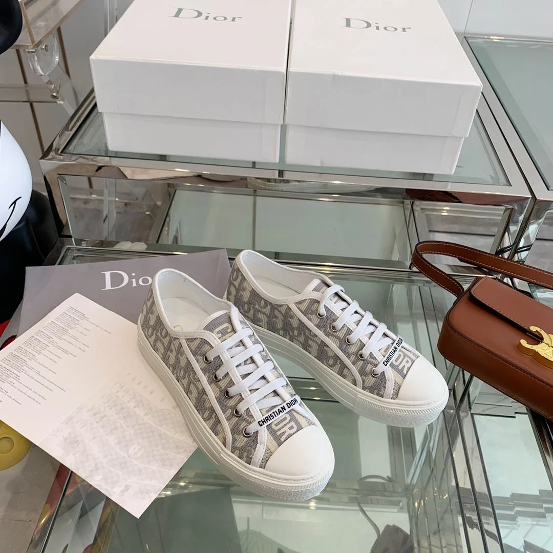 Premium Christian Dior Flat Shoes 21289