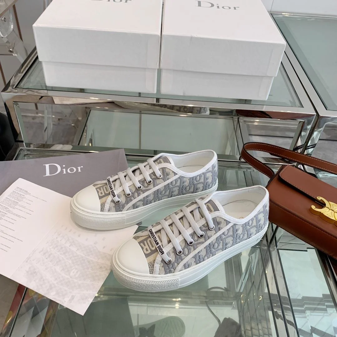 Premium Christian Dior Flat Shoes 21289