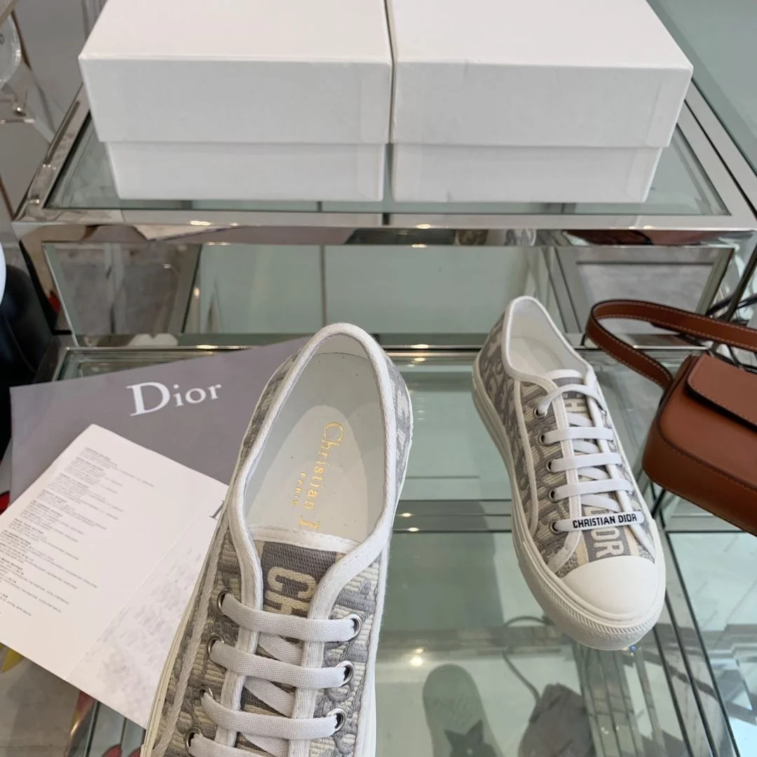 Premium Christian Dior Flat Shoes 21289