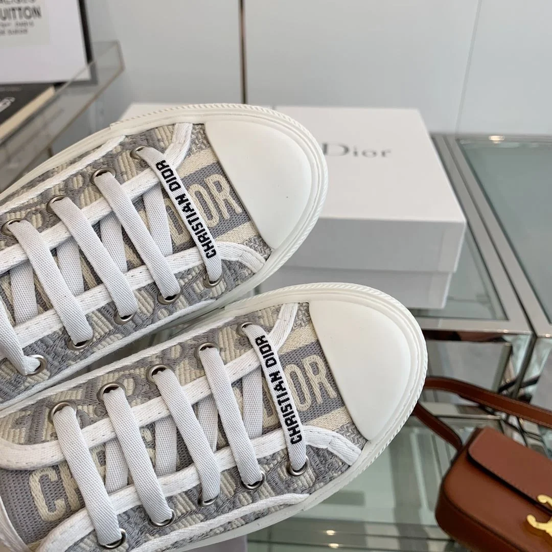 Premium Christian Dior Flat Shoes 21289