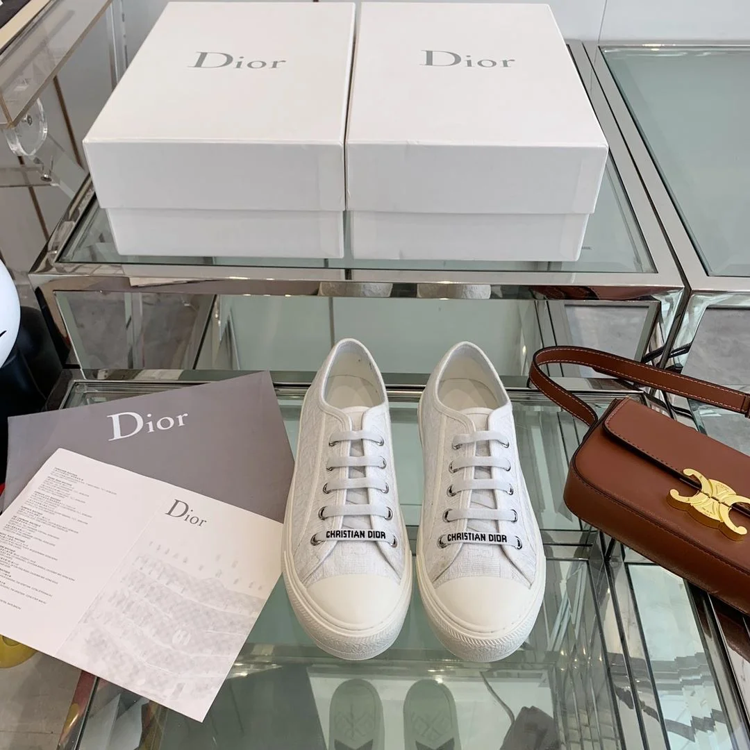 ComfortFit Christian Dior Flat Shoes 21352