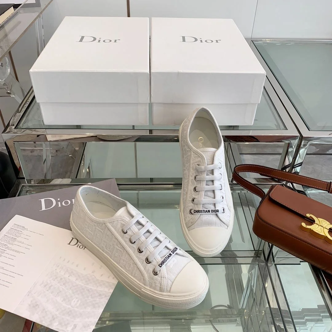ComfortFit Christian Dior Flat Shoes 21352
