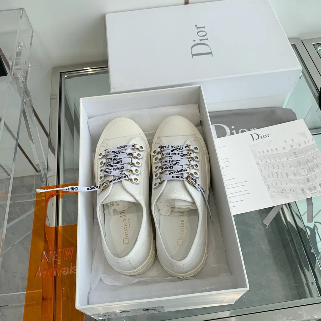 Supportive Christian Dior Flat Shoes 21278