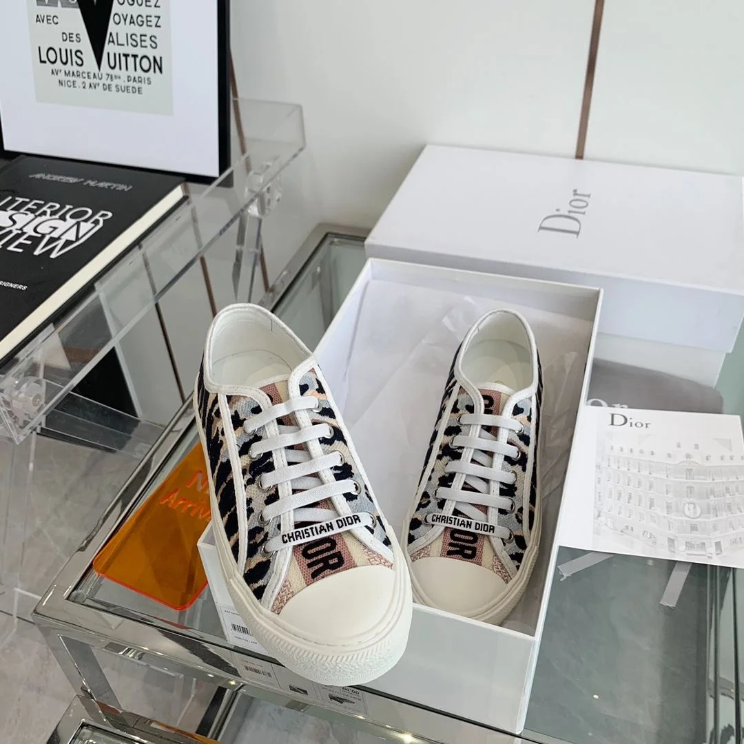 OnTrend Christian Dior Flat Shoes 21276