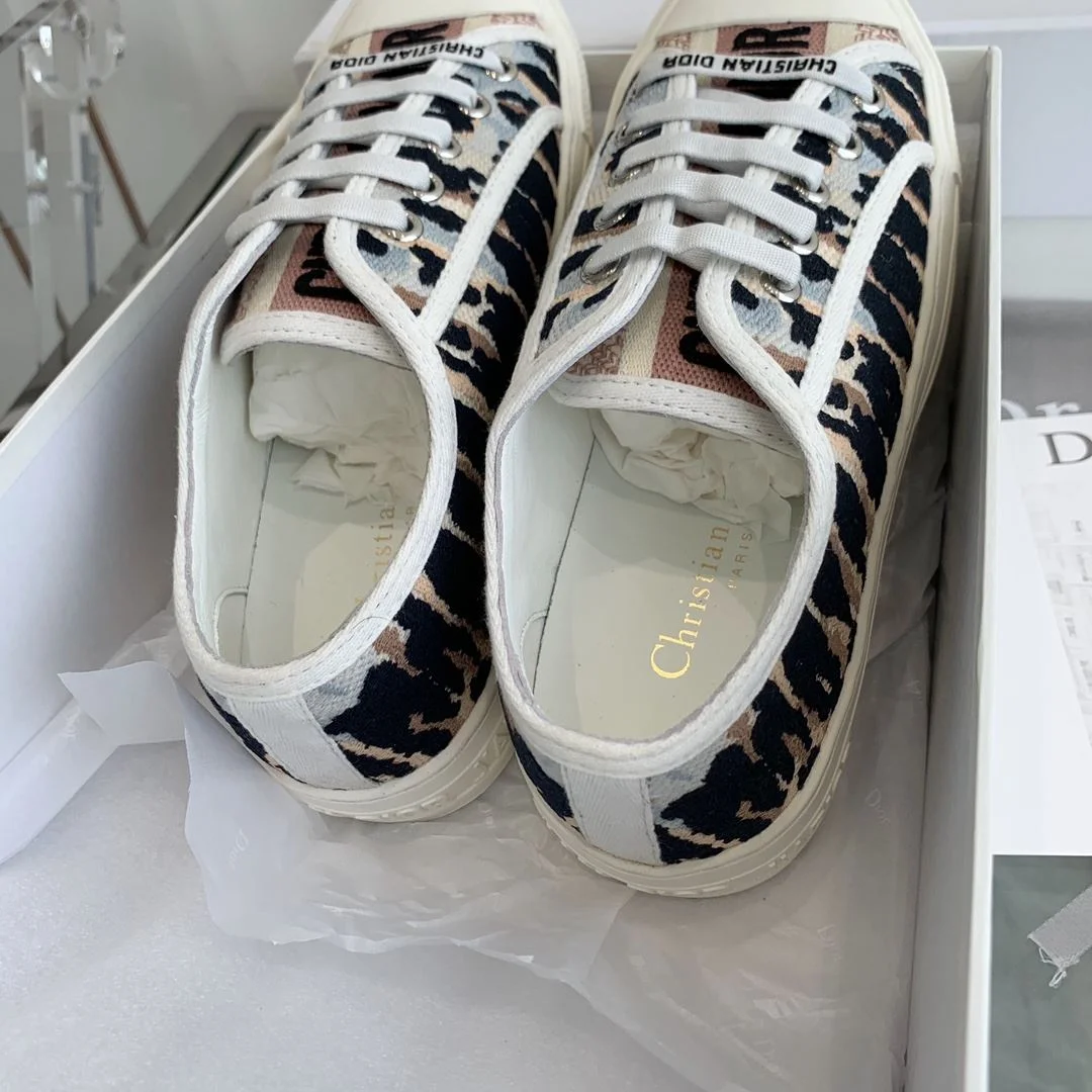 OnTrend Christian Dior Flat Shoes 21276