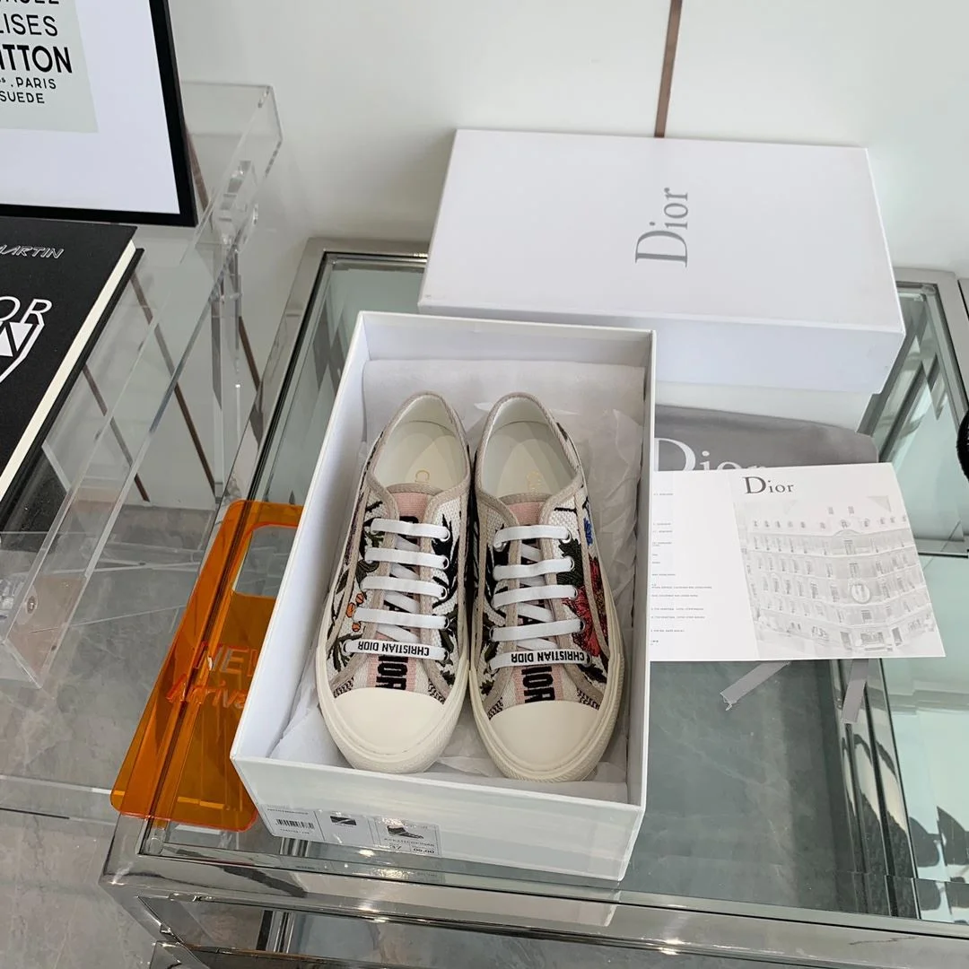 Durable Christian Dior Flat Shoes 21271