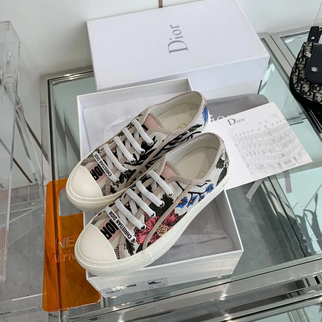 Durable Christian Dior Flat Shoes 21271