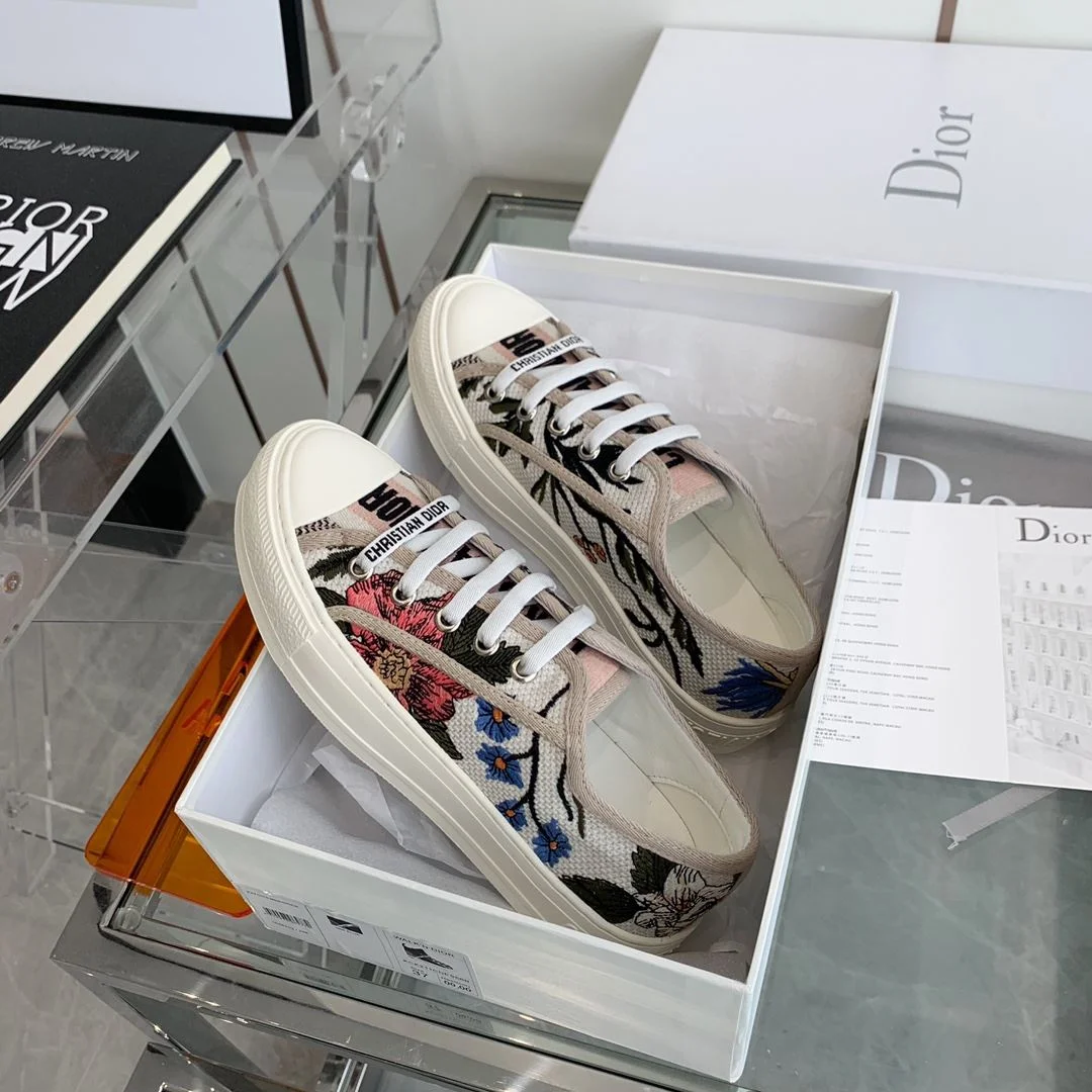 Durable Christian Dior Flat Shoes 21271