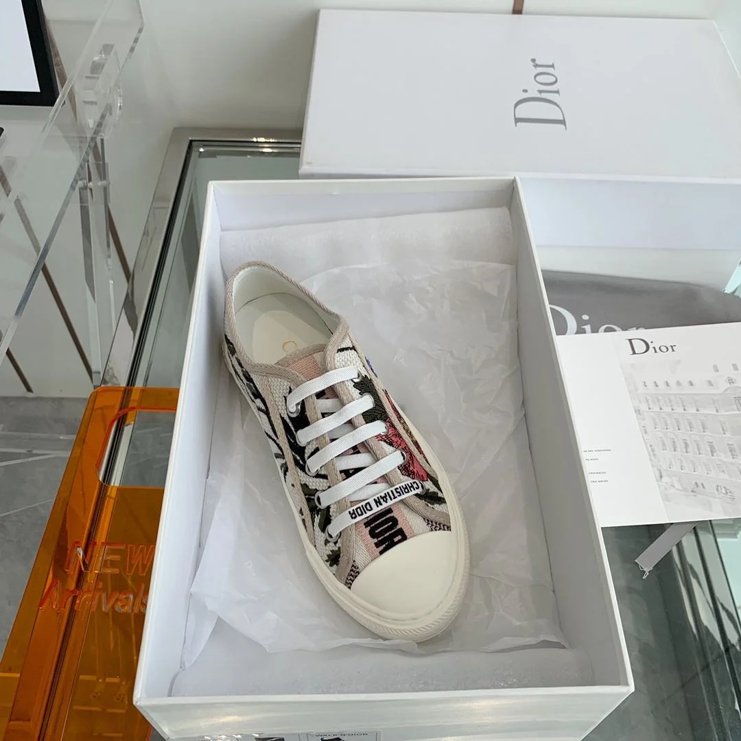 Durable Christian Dior Flat Shoes 21271
