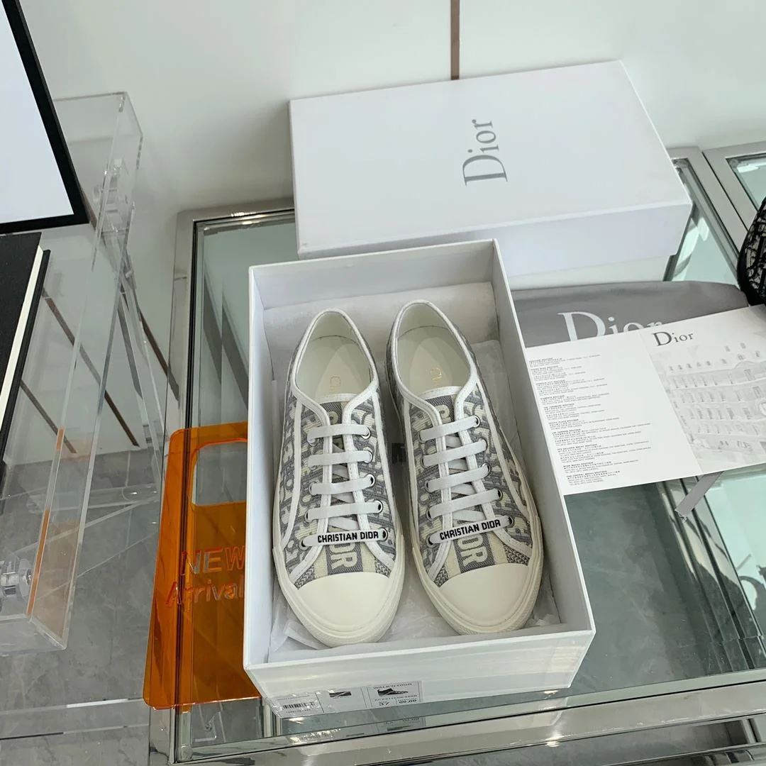Unique Christian Dior Flat Shoes 21265