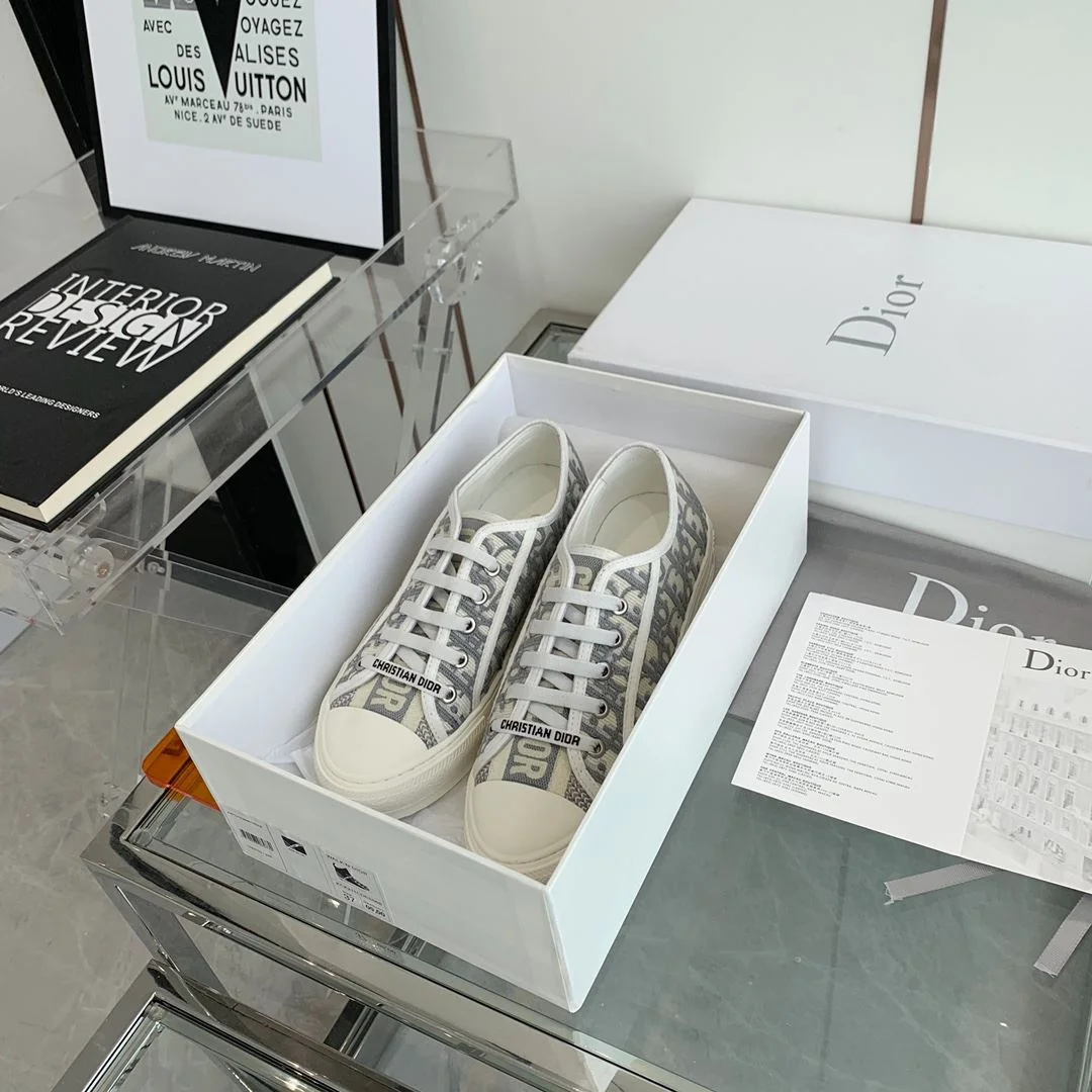 Unique Christian Dior Flat Shoes 21265