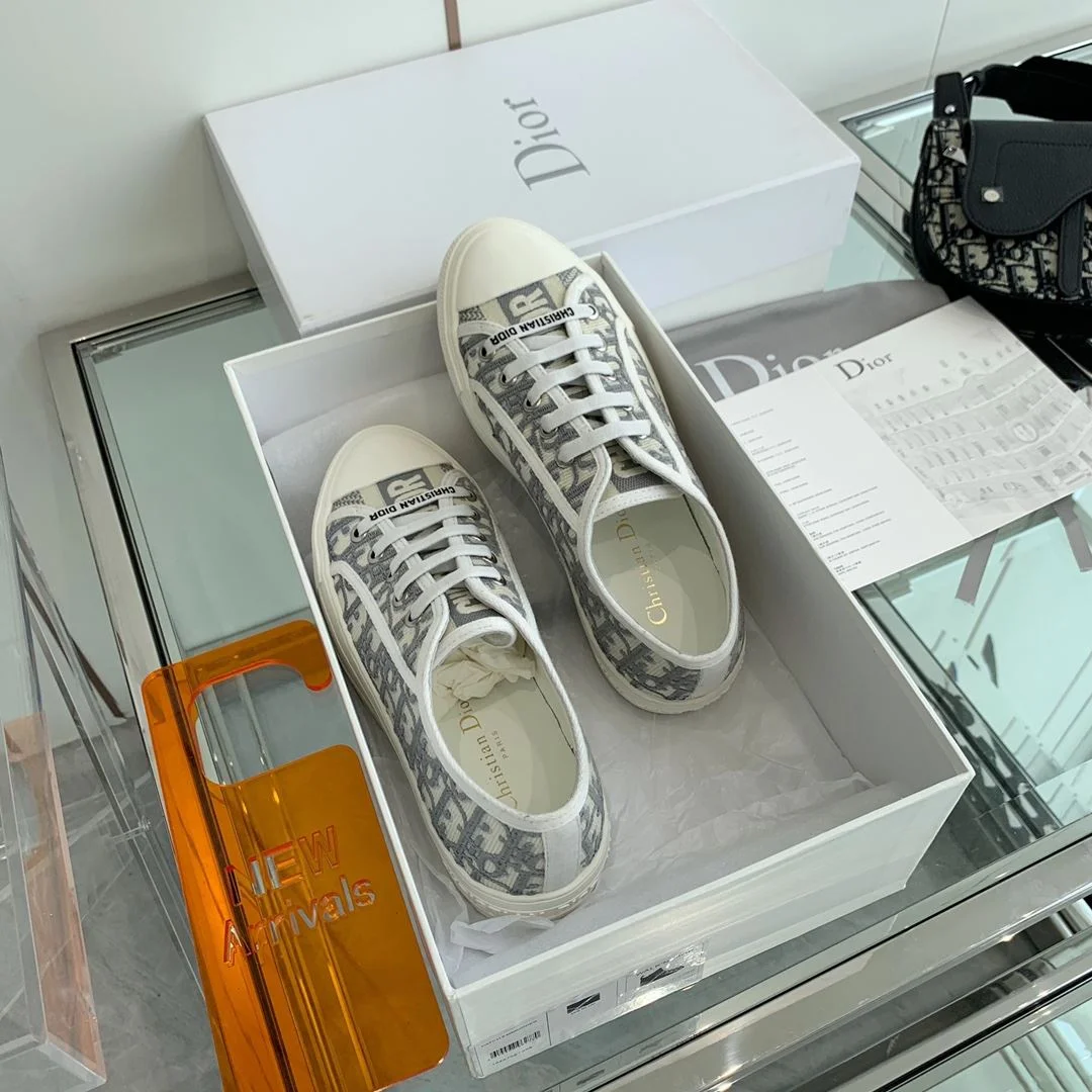 Unique Christian Dior Flat Shoes 21265