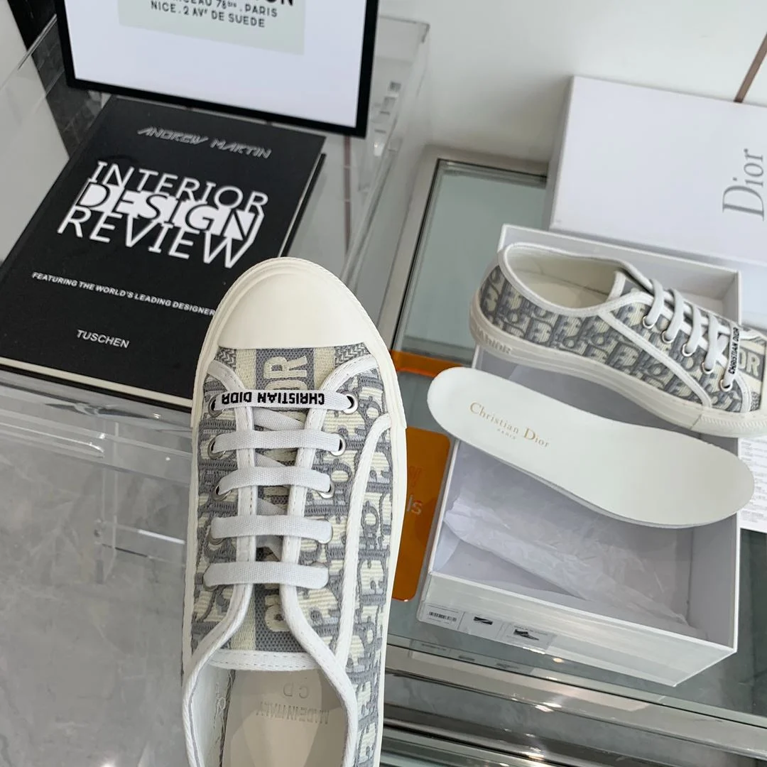 Unique Christian Dior Flat Shoes 21265