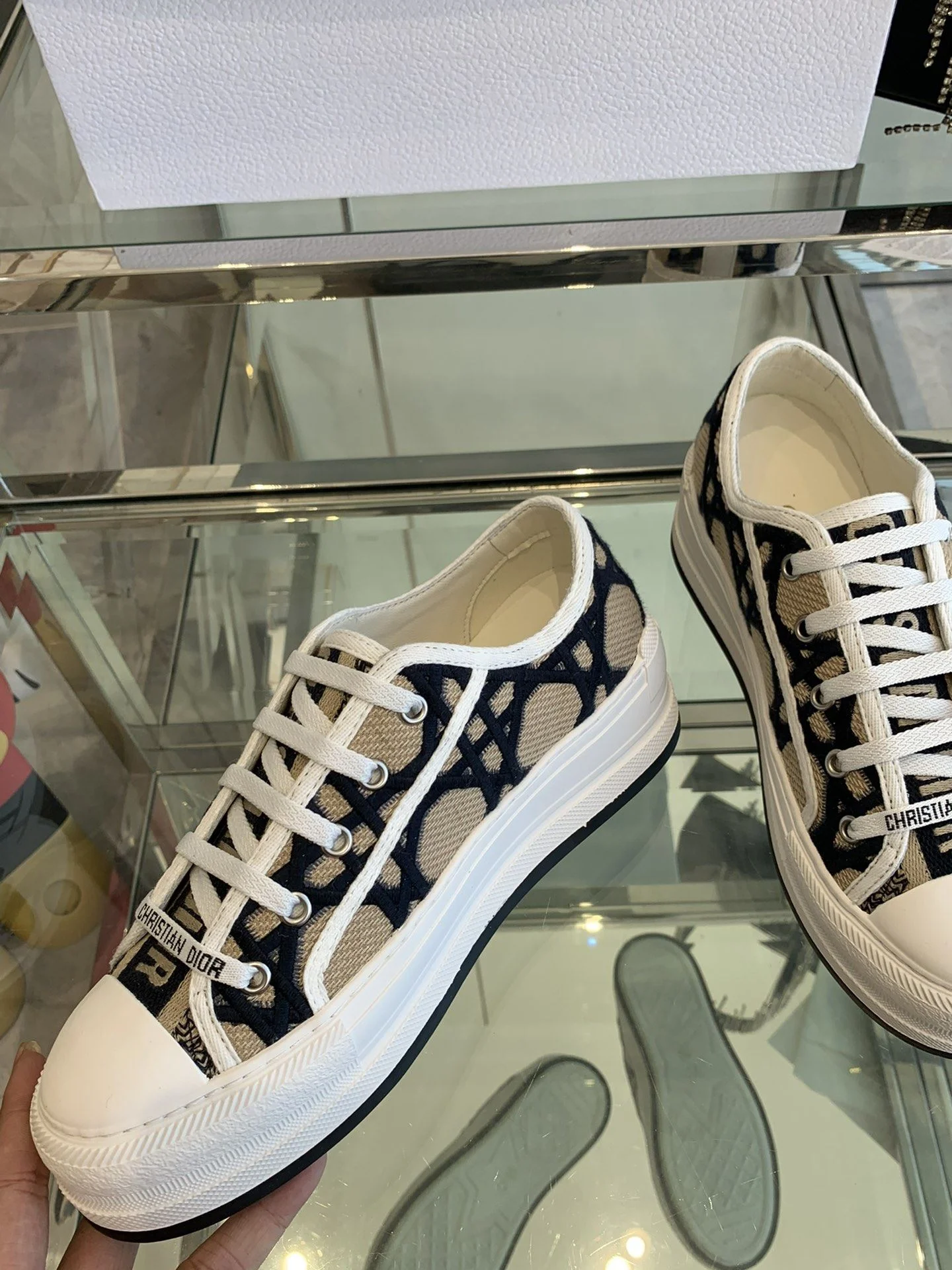 Durable Christian Dior Flat Shoes 21269