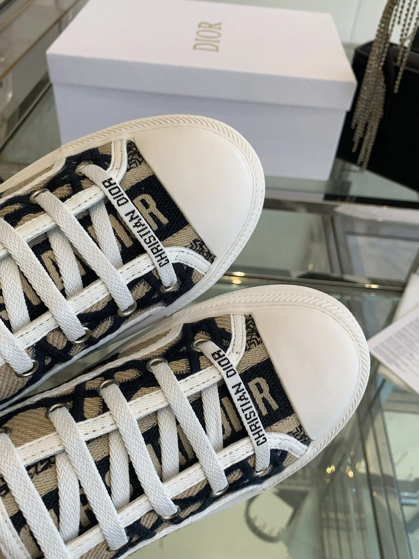Durable Christian Dior Flat Shoes 21269