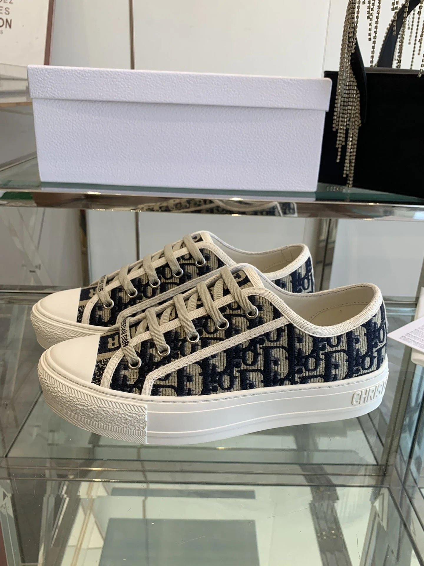 Attractive Christian Dior Flat Shoes 21258