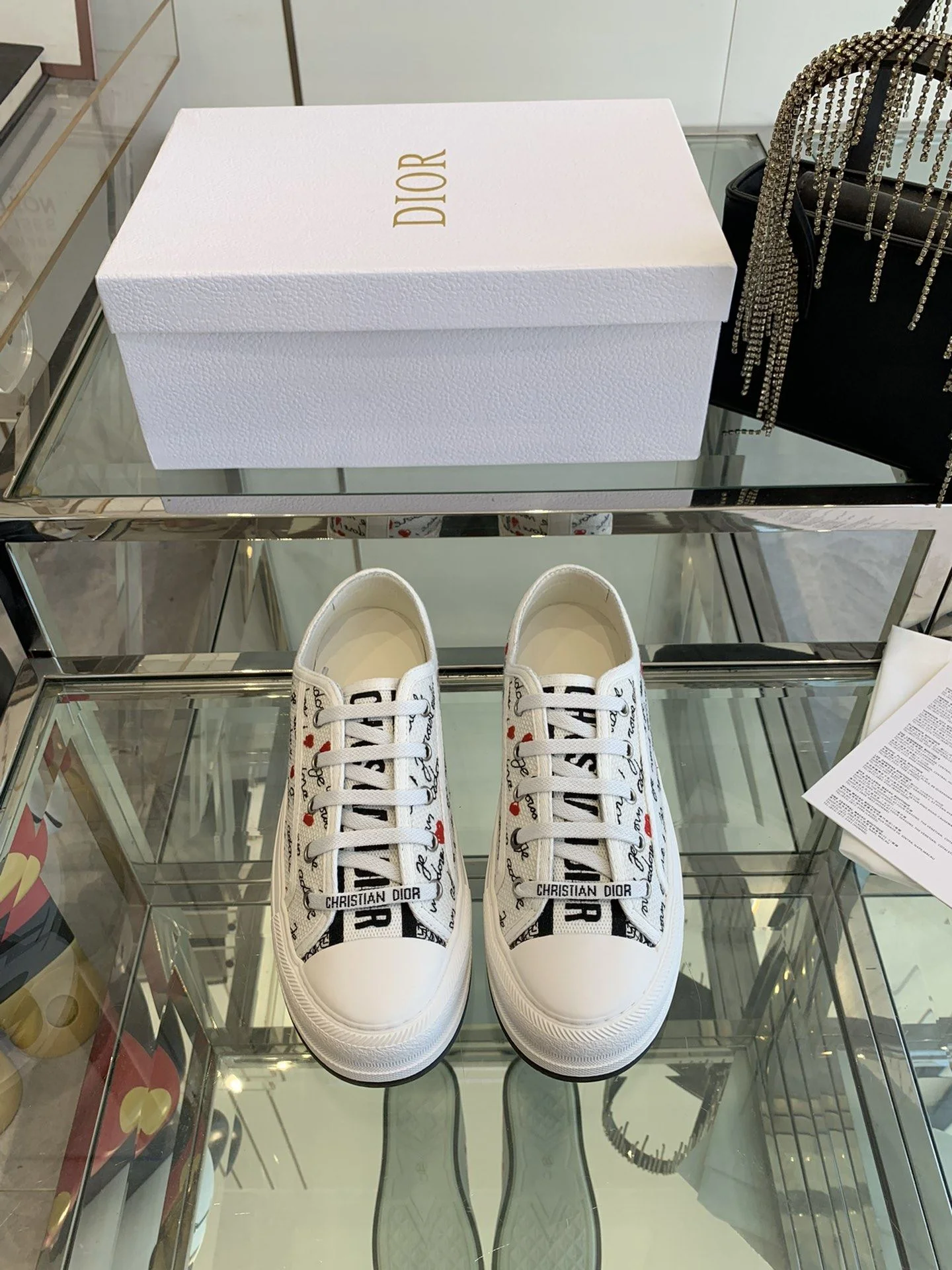 Youthful Christian Dior Flat Shoes 21250