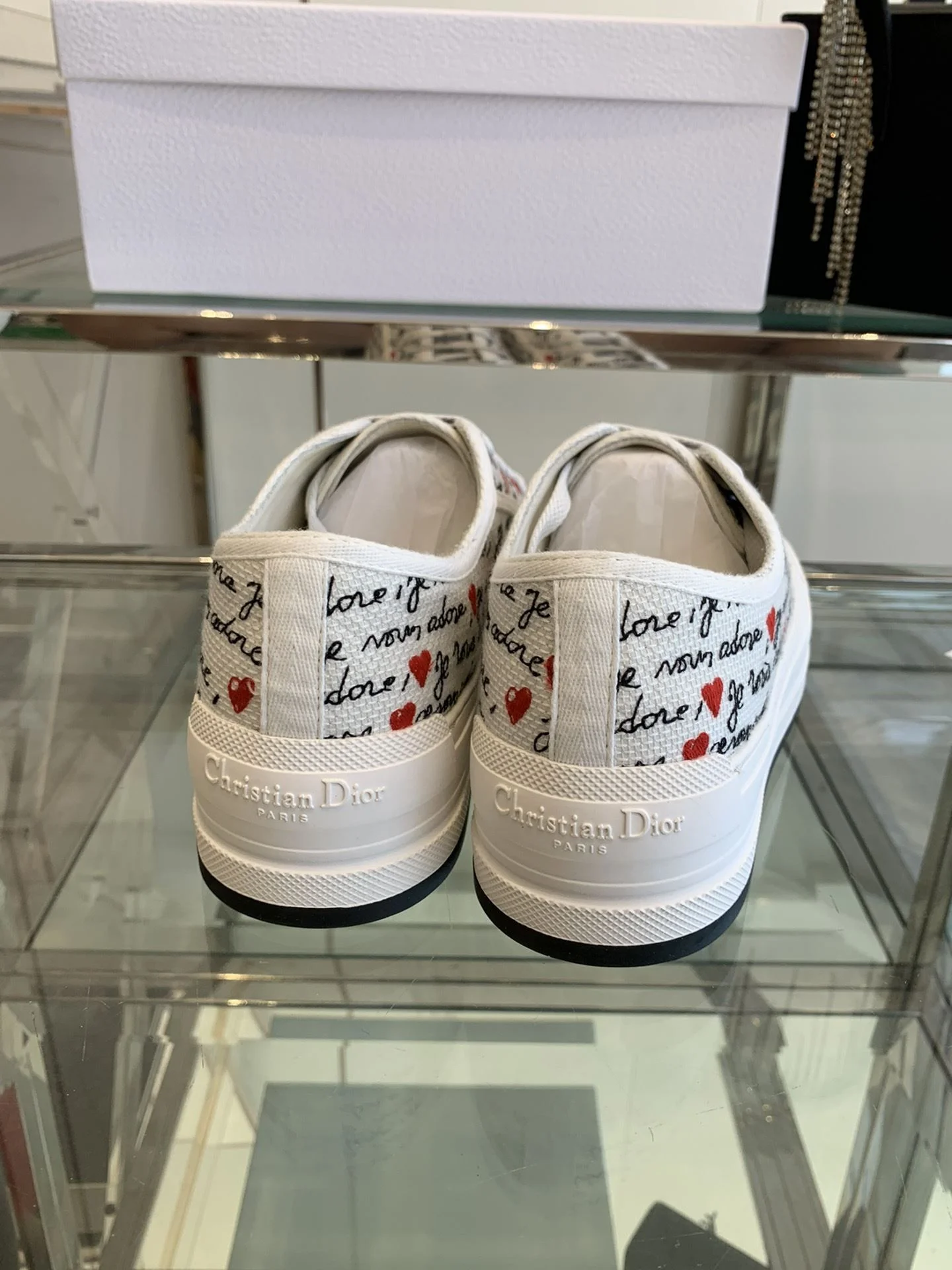 Youthful Christian Dior Flat Shoes 21250