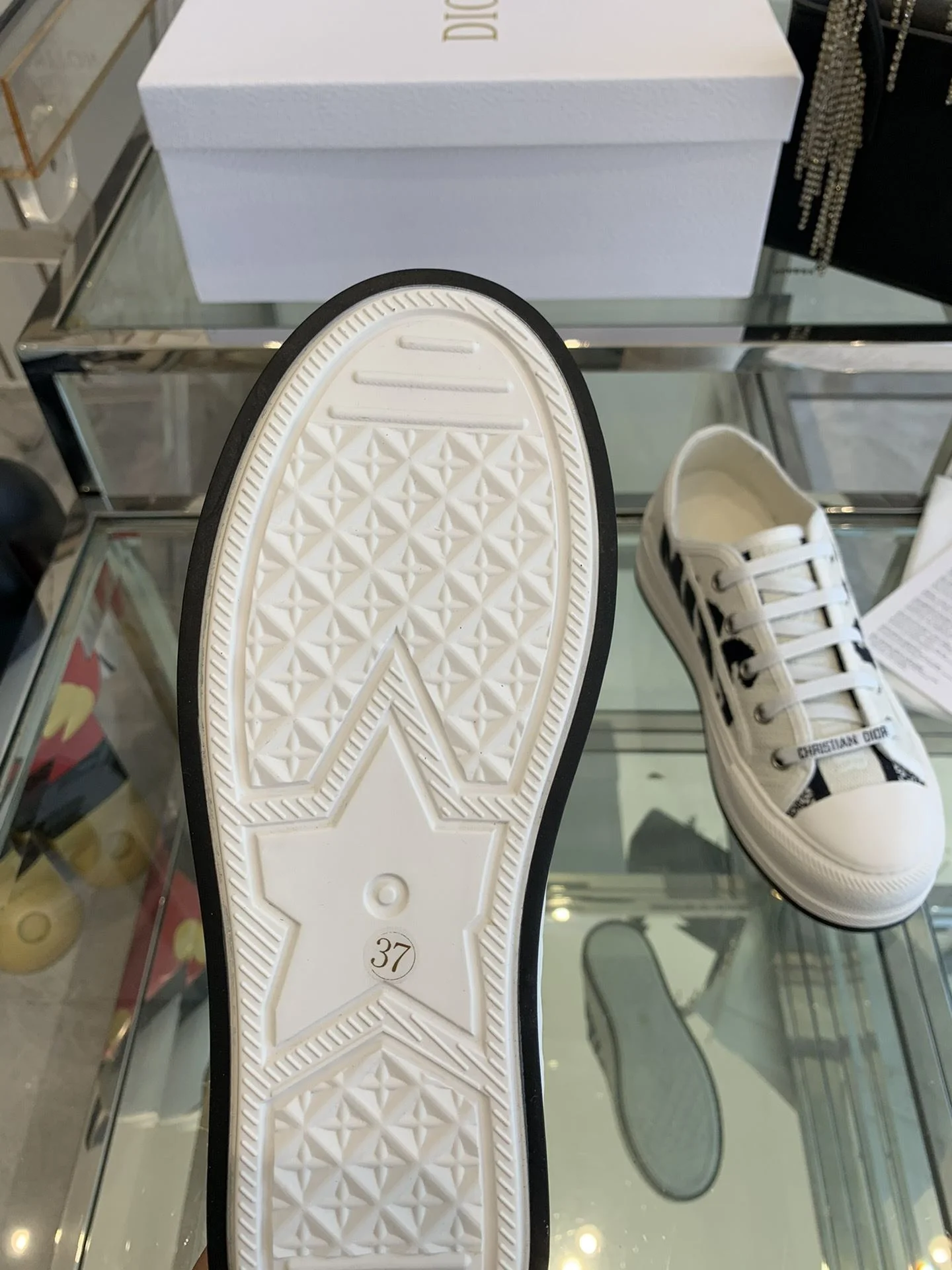 Christian Dior Flat Shoes ModernLook 21249