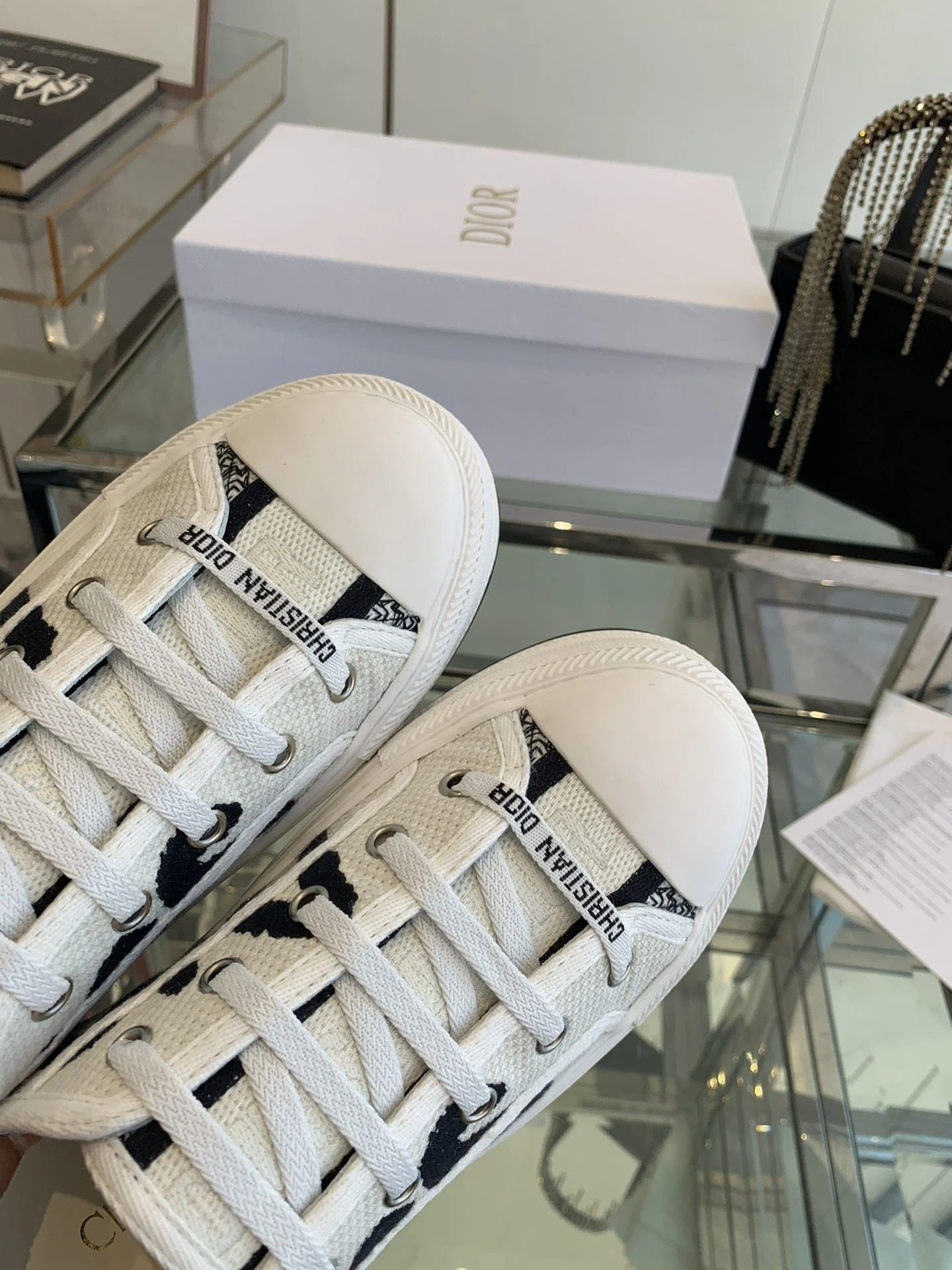 Christian Dior Flat Shoes ModernLook 21249