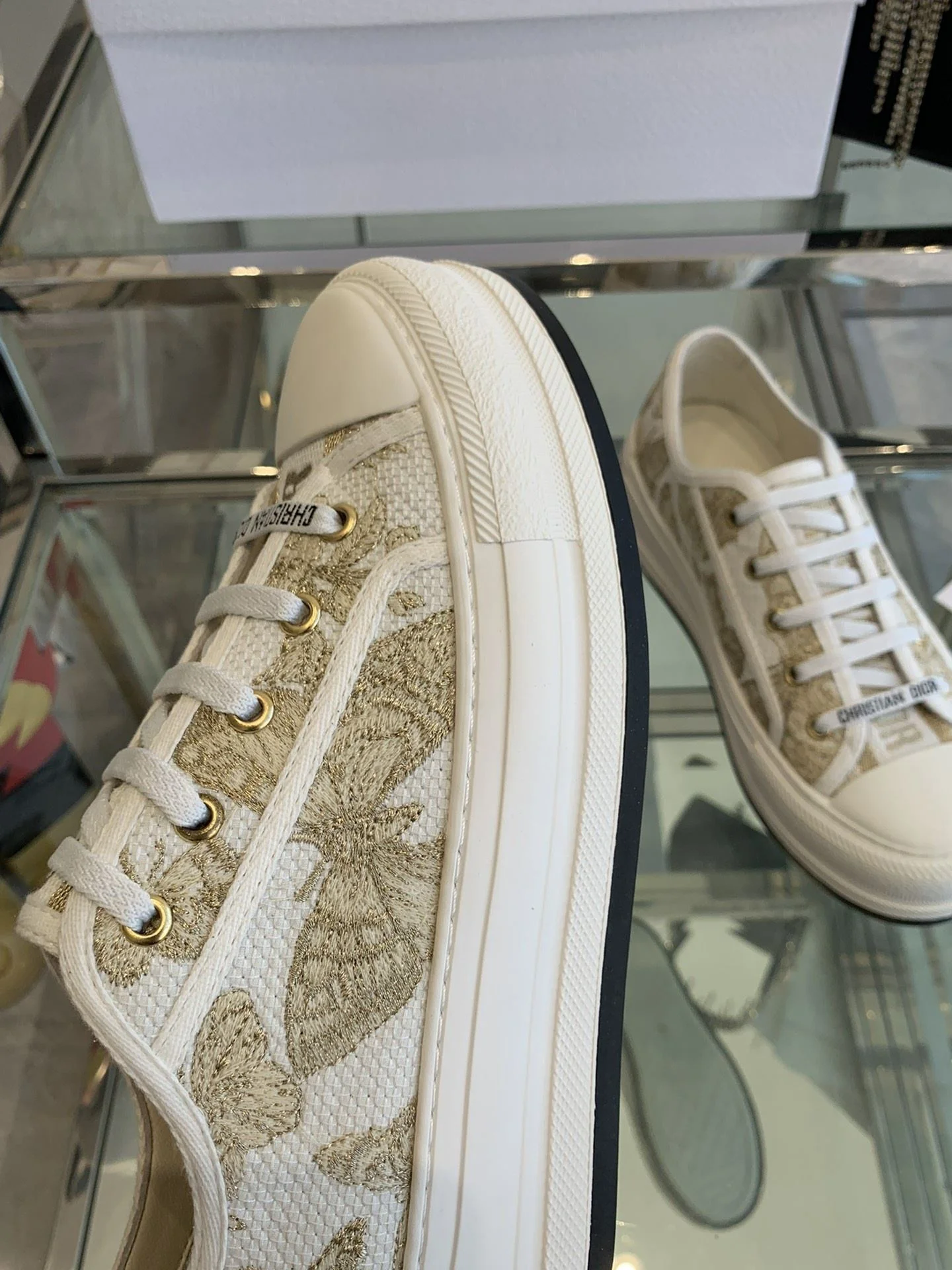 Functional Christian Dior Flat Shoes 21277