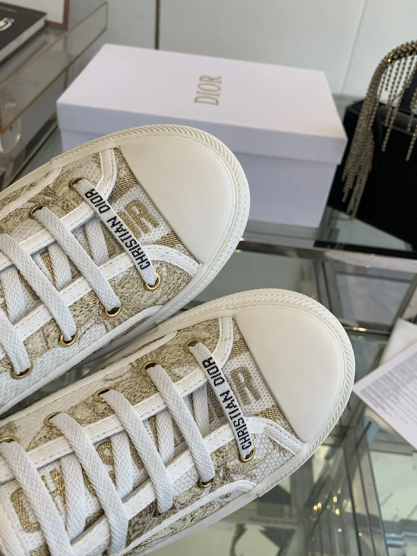 Functional Christian Dior Flat Shoes 21277