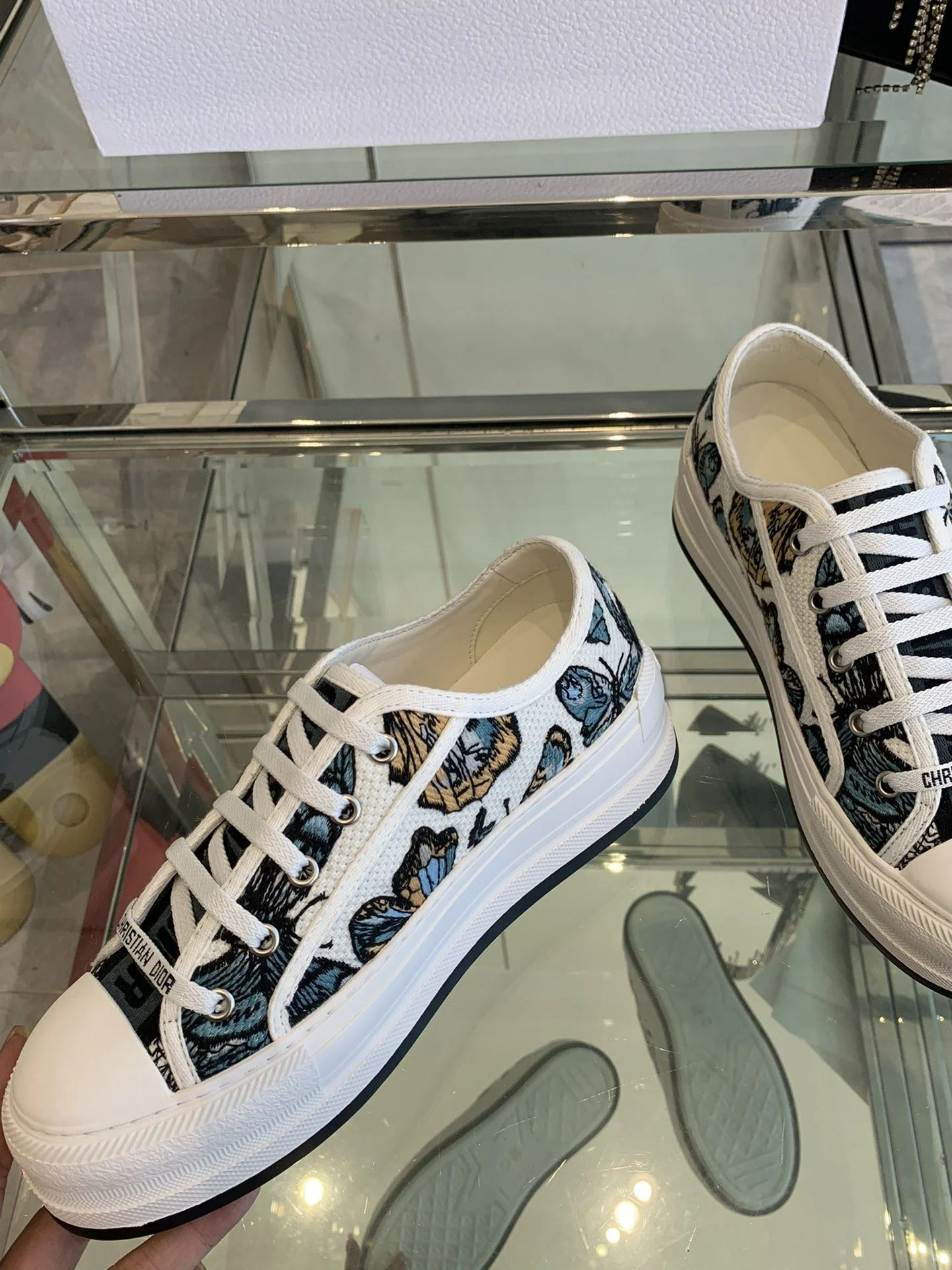 Durable Christian Dior Flat Shoes 21246