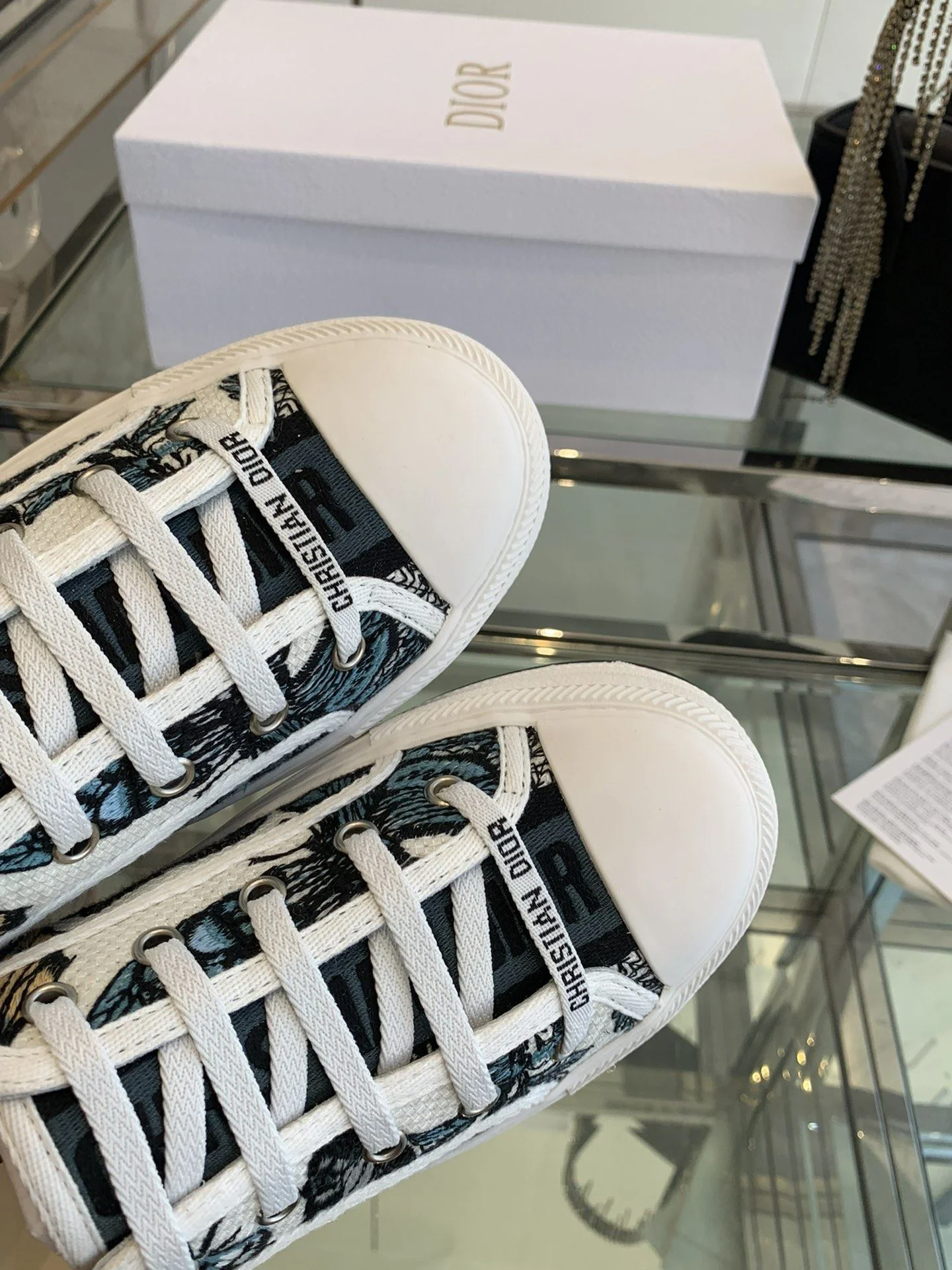 Durable Christian Dior Flat Shoes 21246