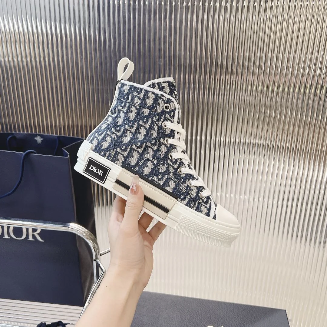 Reliable Christian Dior Flat Shoes 21238