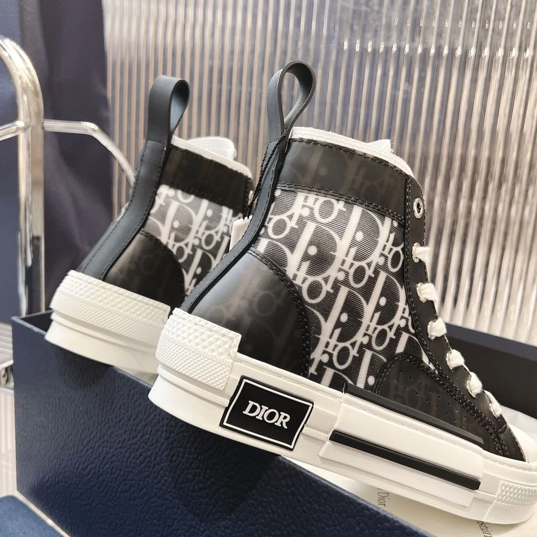 ModernLook Christian Dior Flat Shoes 21263