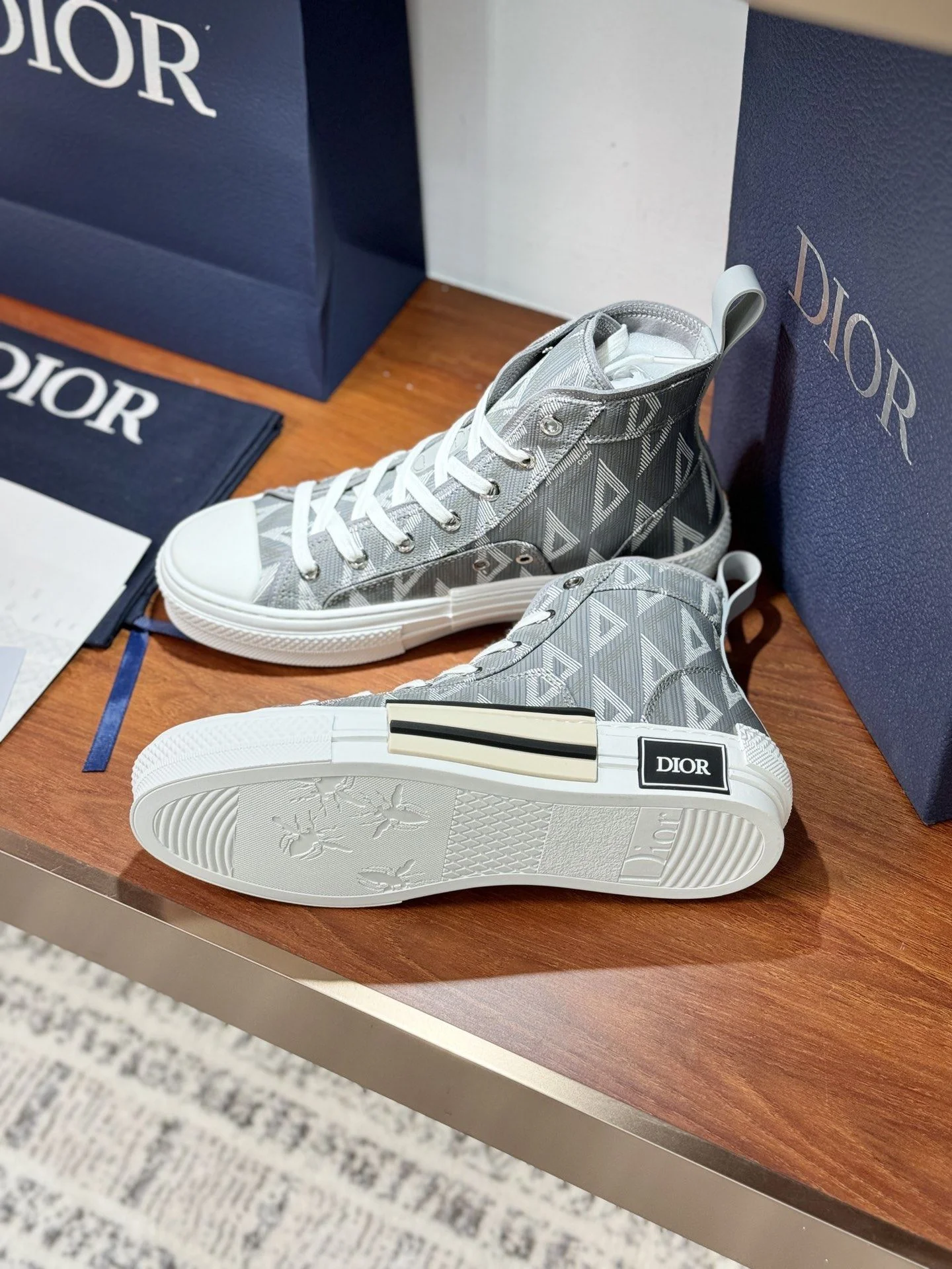 Christian Dior Flat Shoes Breathable 21230