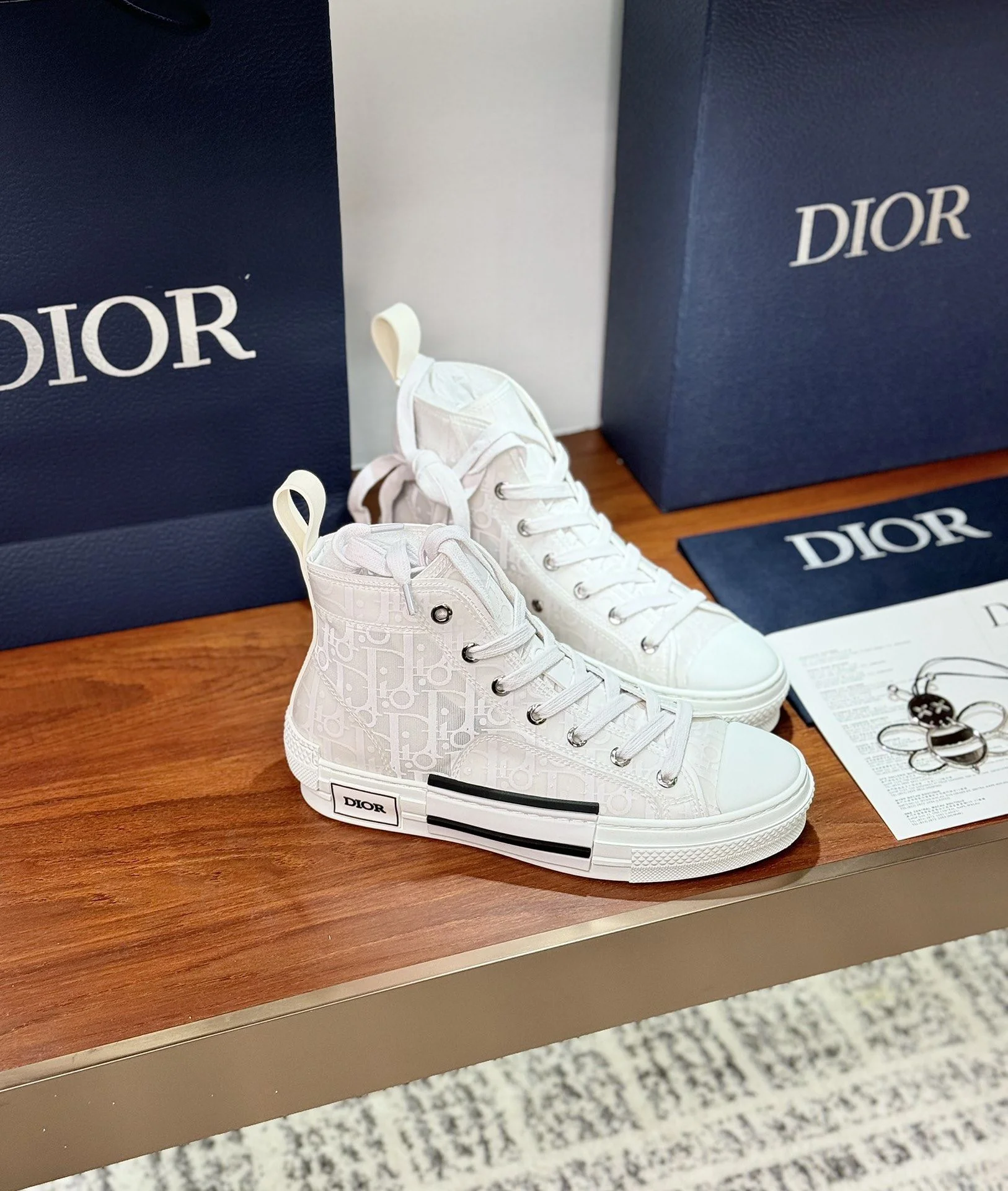SmartChoice Christian Dior Flat Shoes 21227