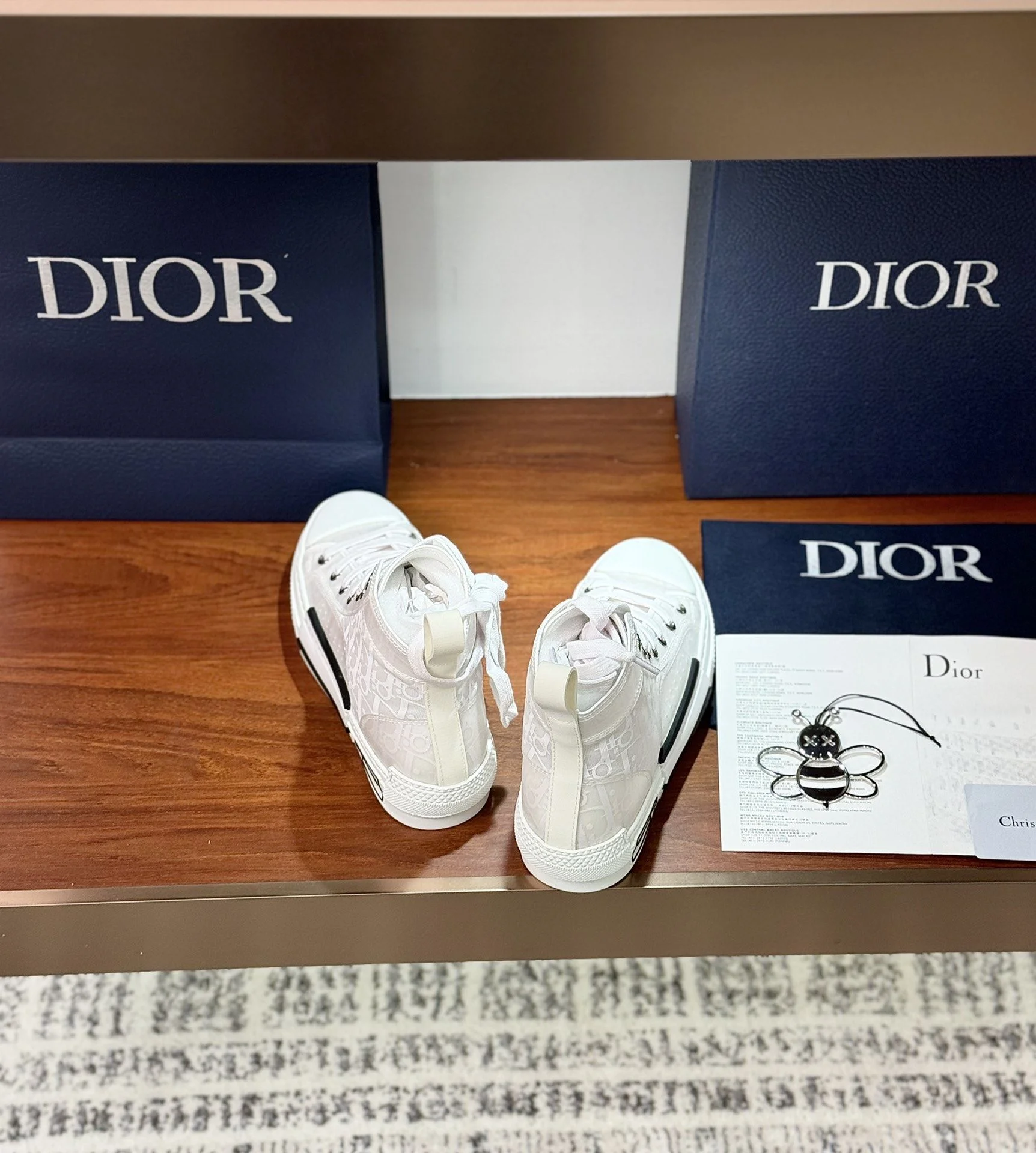 SmartChoice Christian Dior Flat Shoes 21227