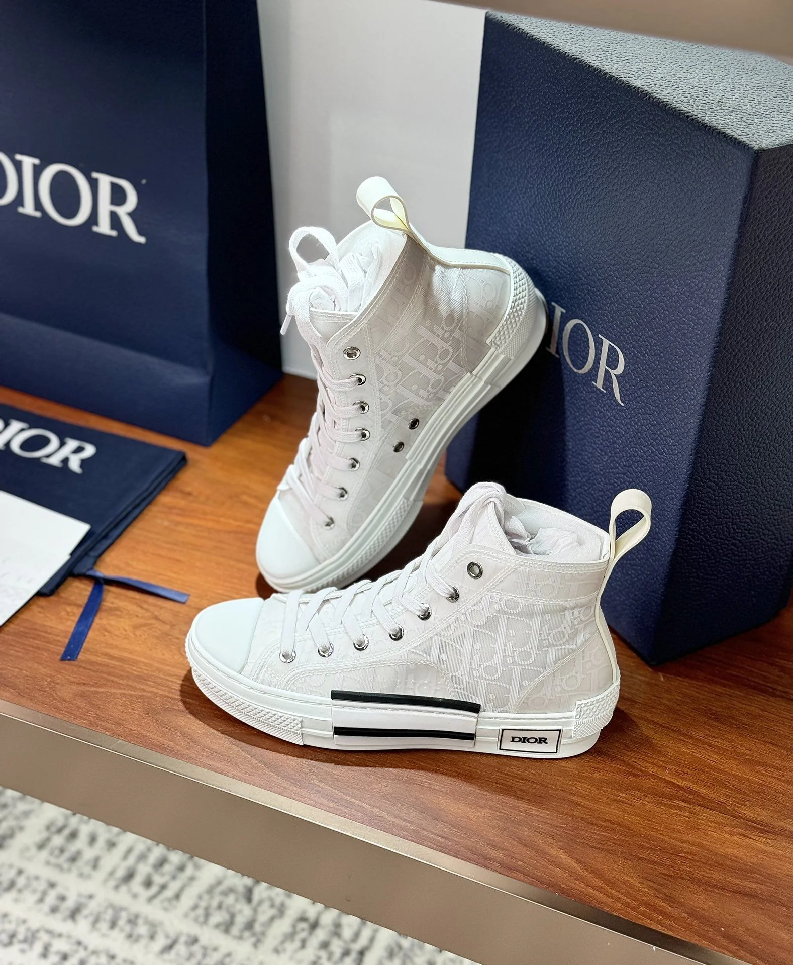 SmartChoice Christian Dior Flat Shoes 21227