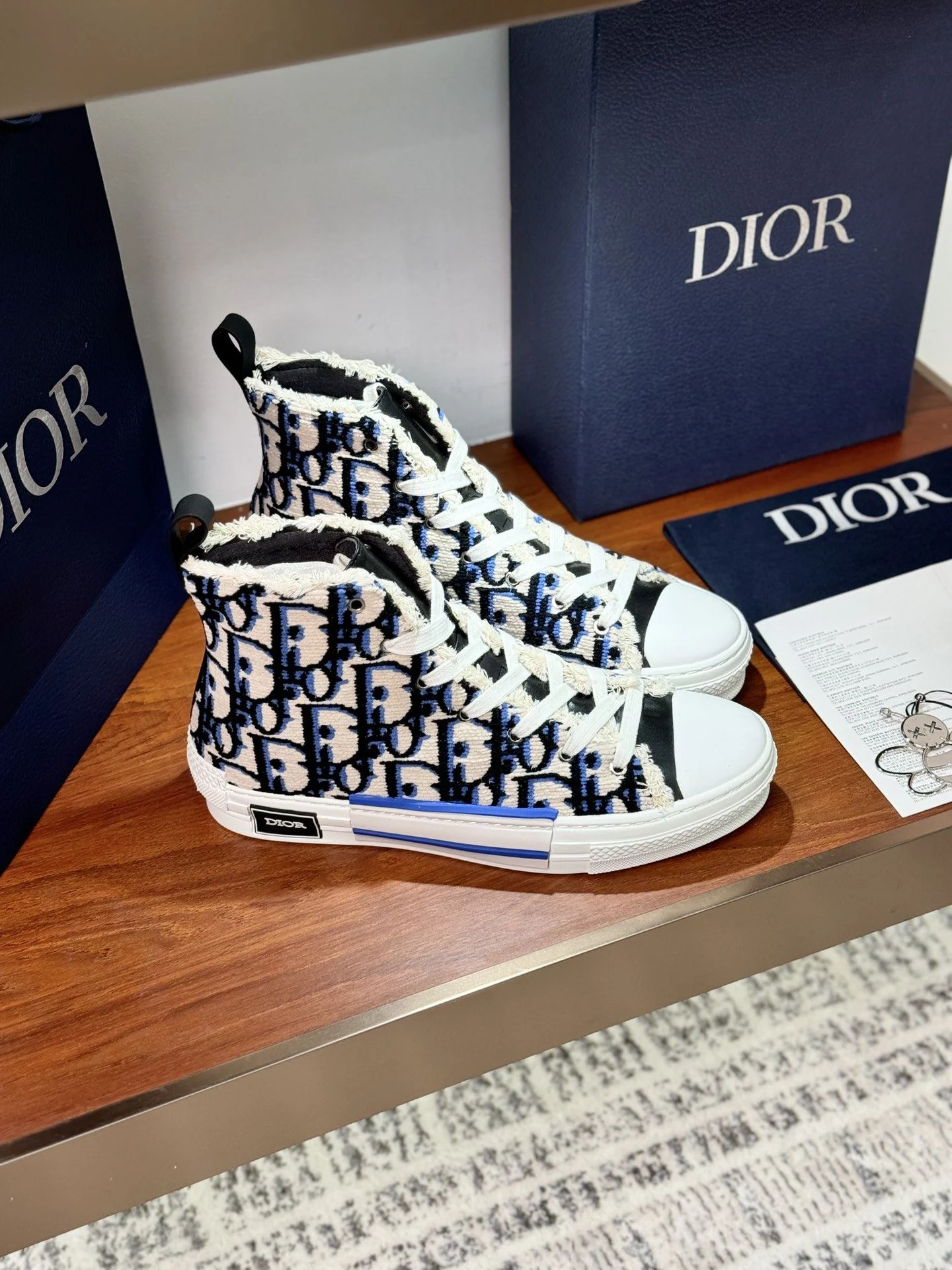 Trendy Christian Dior Flat Shoes 21225