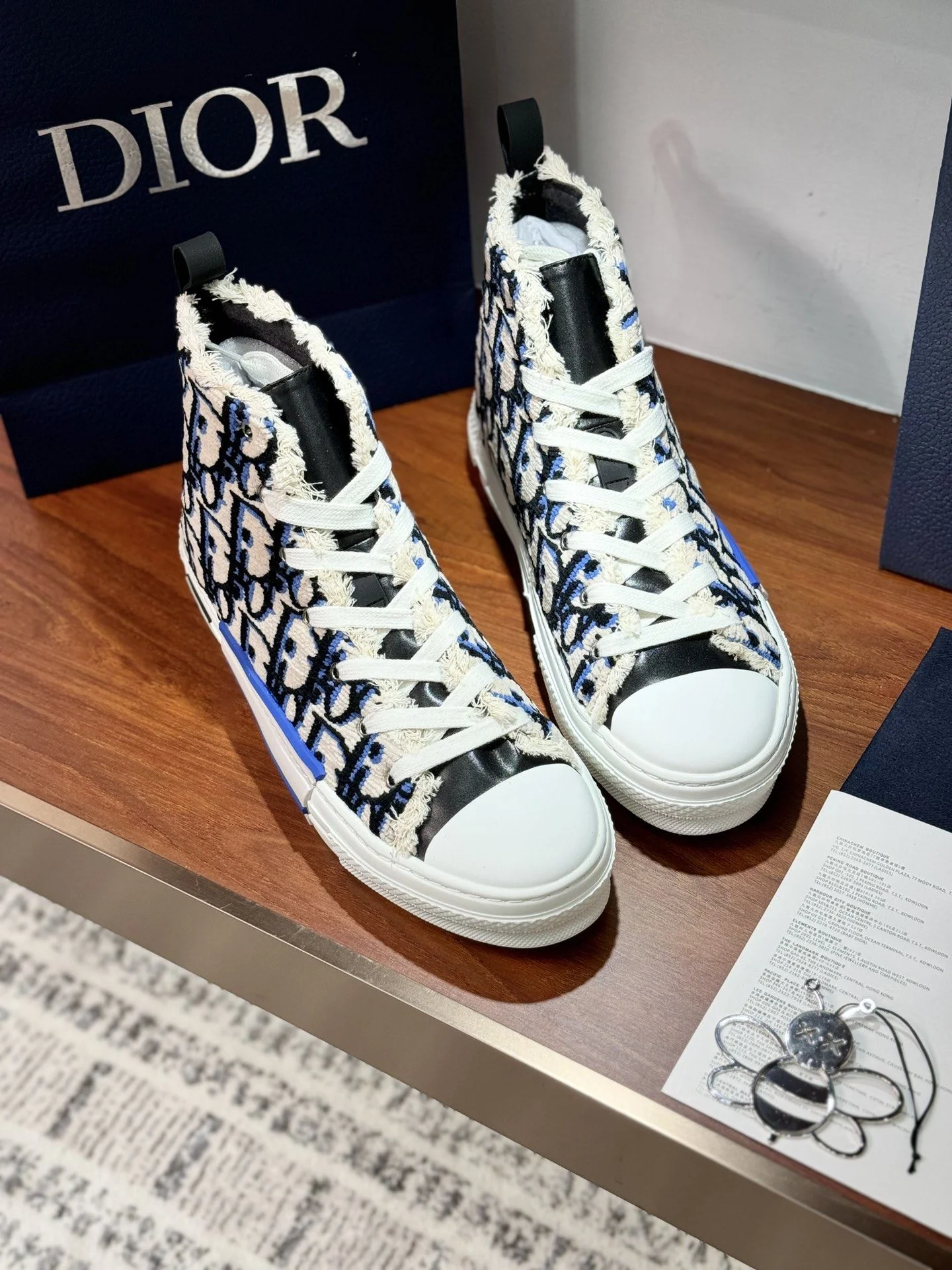 Trendy Christian Dior Flat Shoes 21225